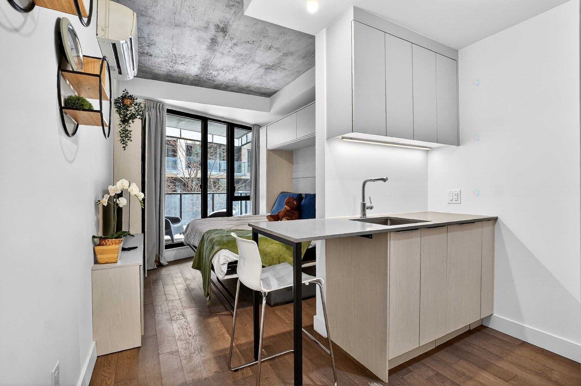 









1550


Rue des Bassins

, 222A,
Montréal (Le Sud-Ouest),




QC
H3C0W5

