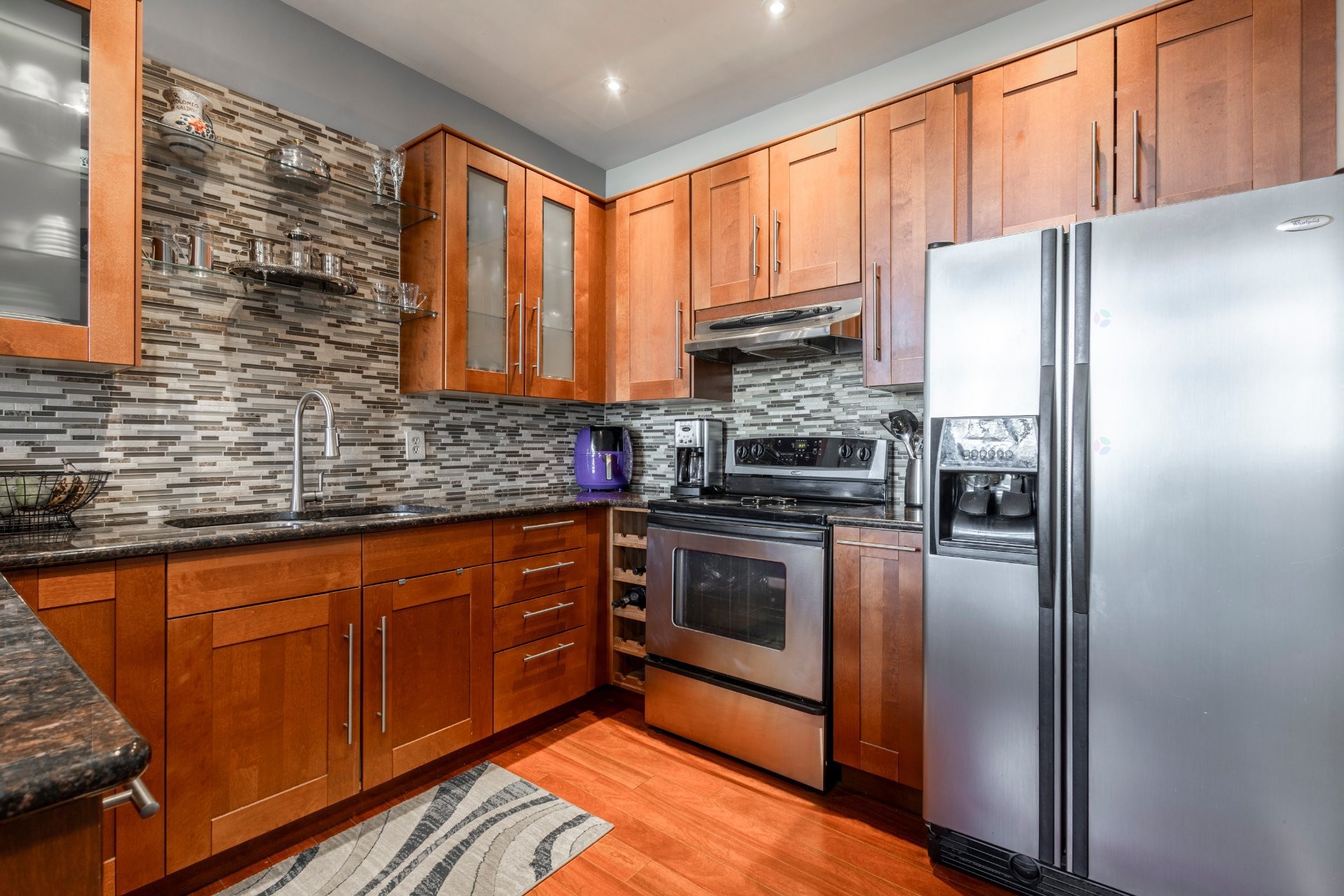 









7941


Av. Salomon-Marion

, 7,
Montréal (Rivière-des-Prairies/Pointe-aux-Trembles),




QC
H1E4X7


