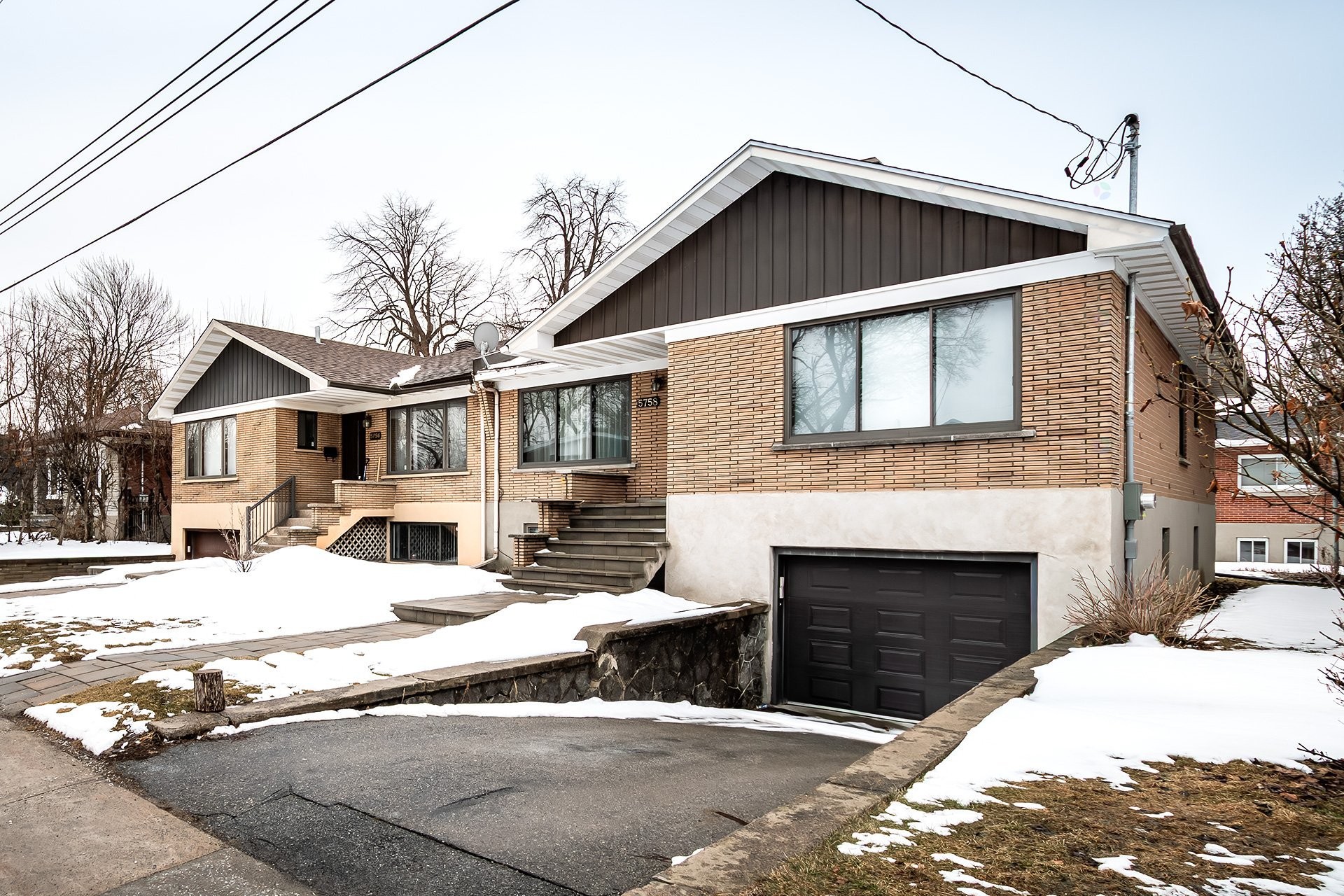 









5758


Av. Wolseley

,
Côte-Saint-Luc,




QC
H4W2L7

