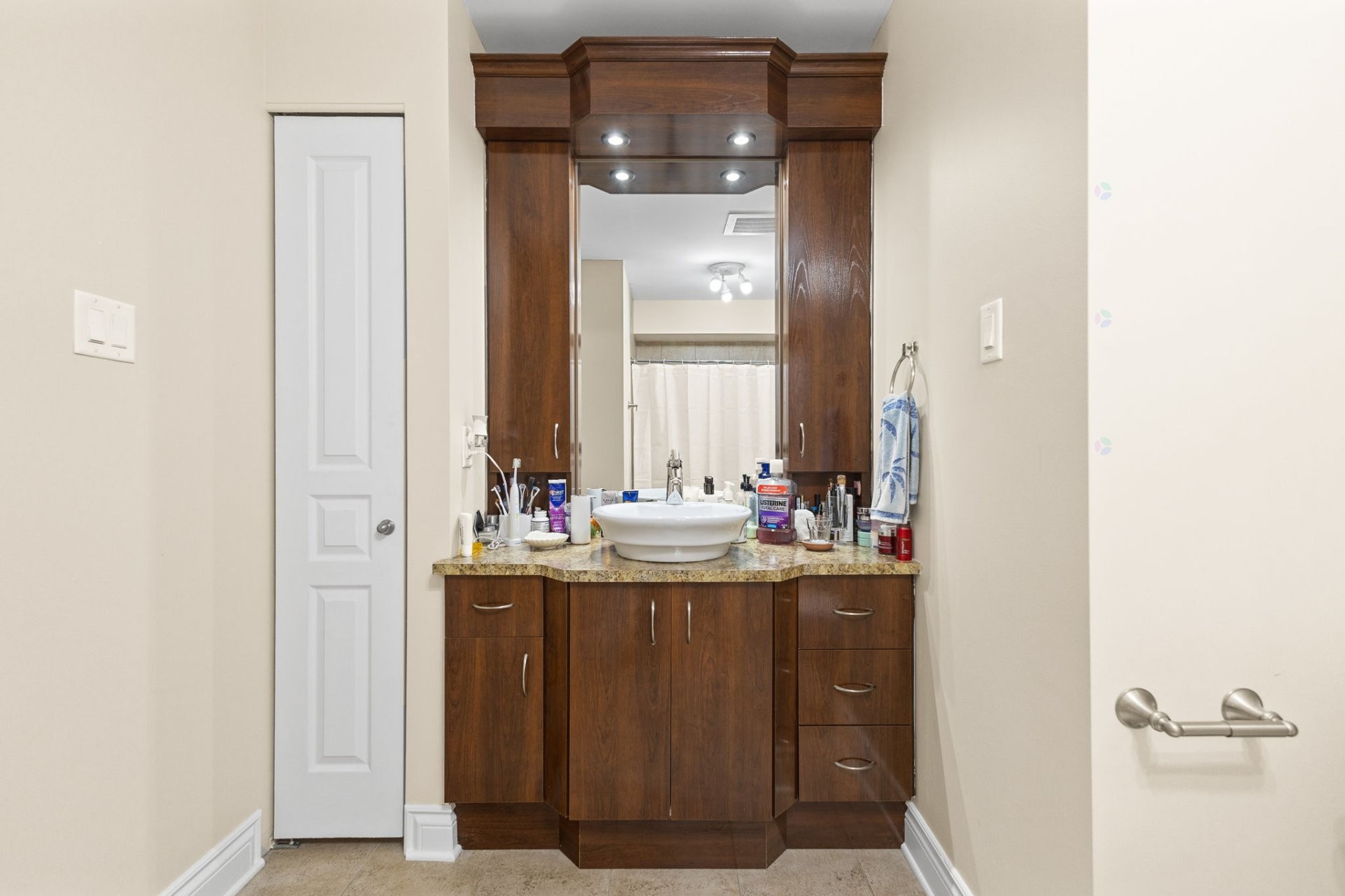 









513


Rue de Cannes

, 305,
Gatineau (Gatineau),




QC
J8V0C3

