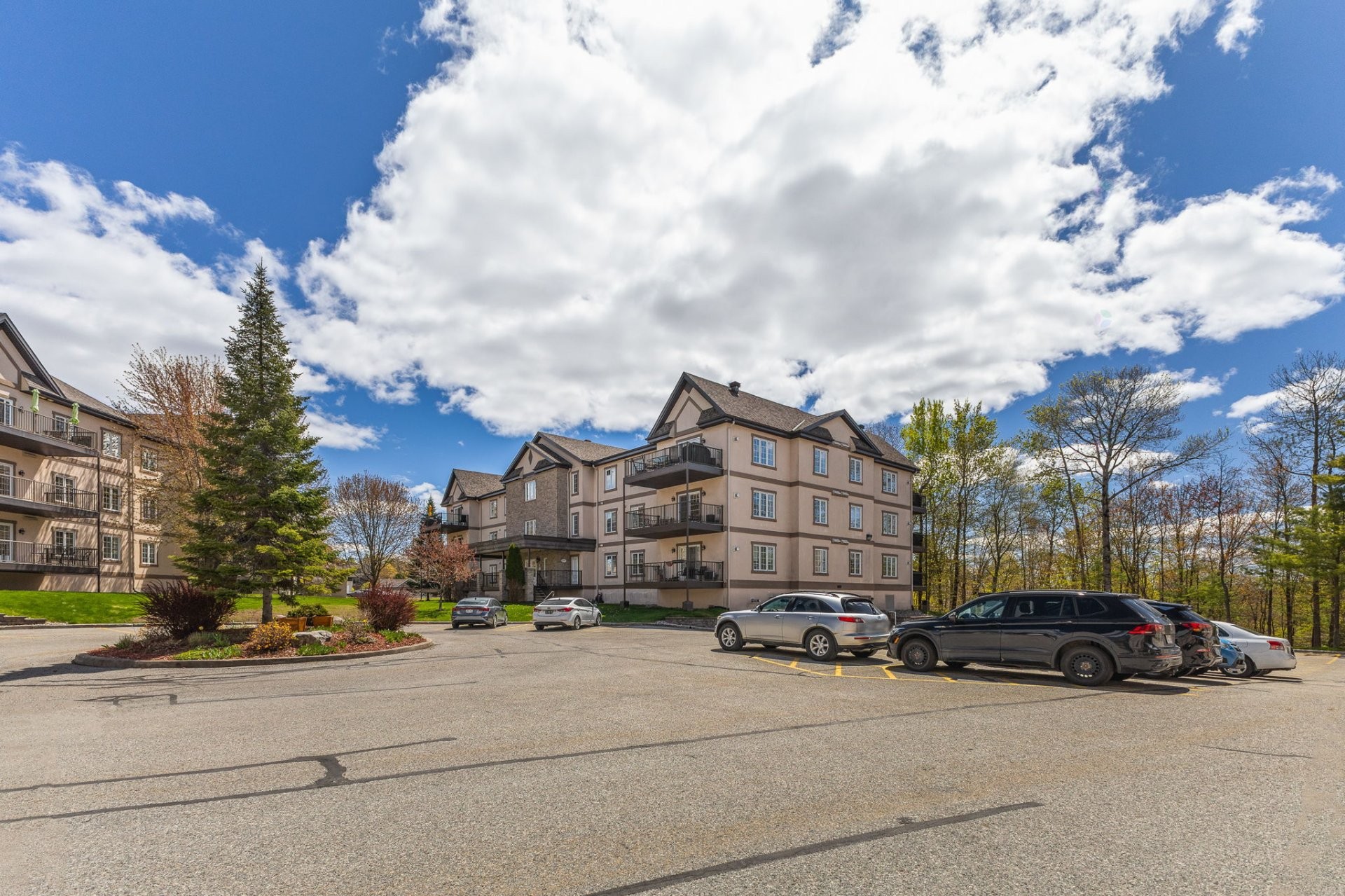 









513


Rue de Cannes

, 305,
Gatineau (Gatineau),




QC
J8V0C3

