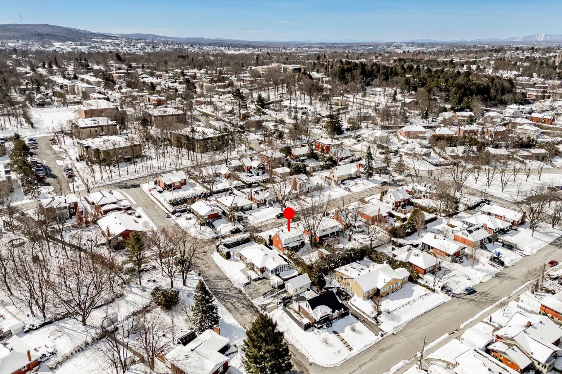 









1455


Rue du Vermont

,
Sherbrooke (Les Nations),




QC
J1J1G4

