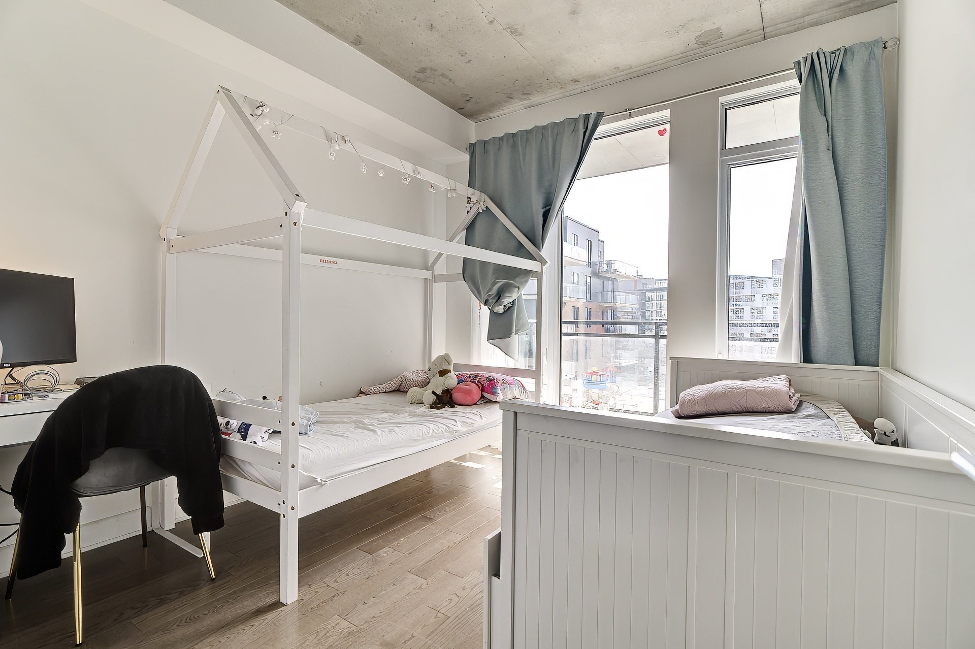 









5905


Boul. du Quartier

, 612,
Brossard,




QC
J4Z0R7

