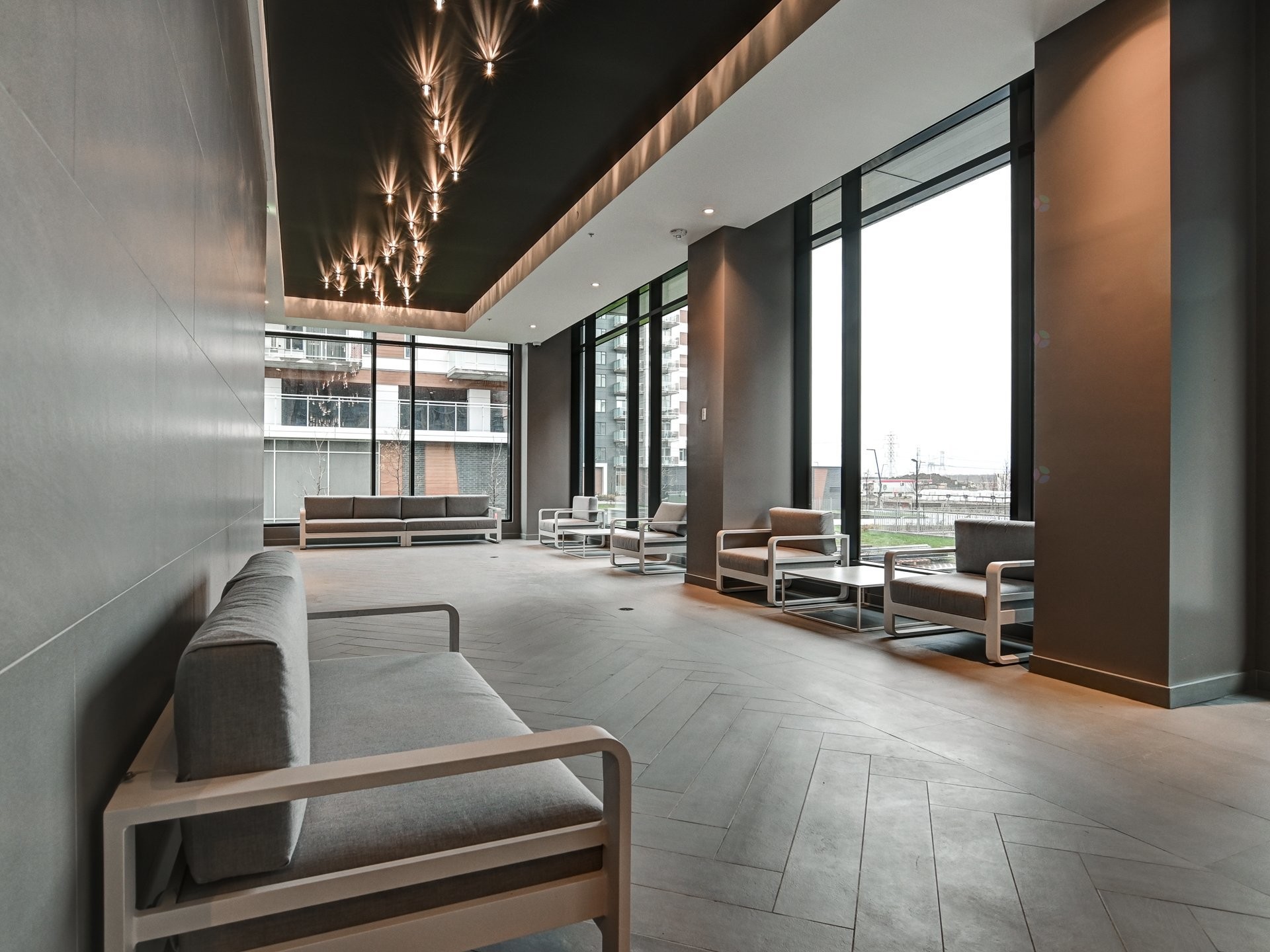 









5905


Boul. du Quartier

, 612,
Brossard,




QC
J4Z0R7

