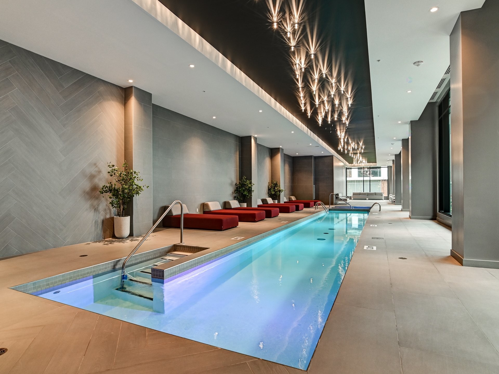 









5905


Boul. du Quartier

, 612,
Brossard,




QC
J4Z0R7

