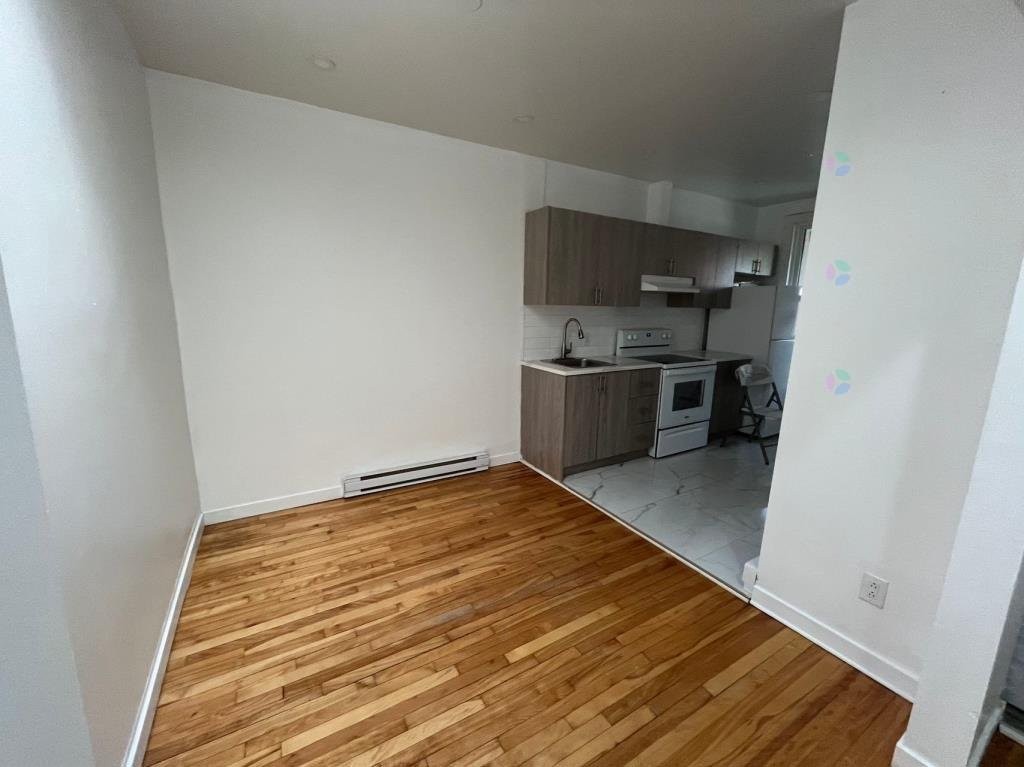 









5965


Rue Hamilton

,
Montréal (Le Sud-Ouest),




QC
H4E3C2

