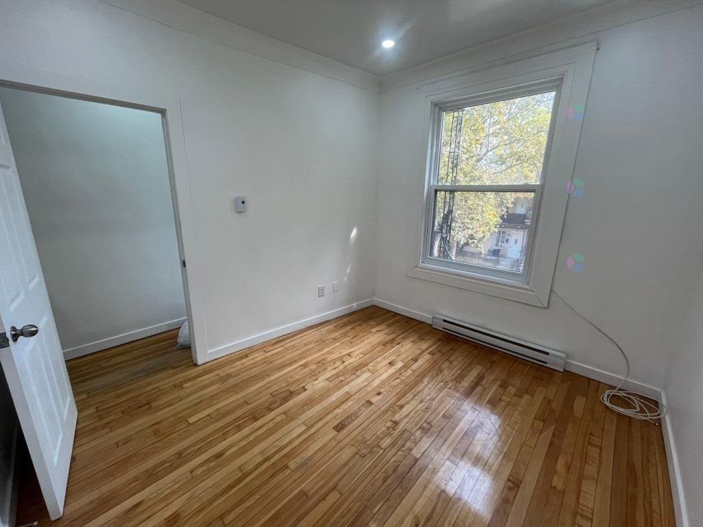 









5965


Rue Hamilton

,
Montréal (Le Sud-Ouest),




QC
H4E3C2

