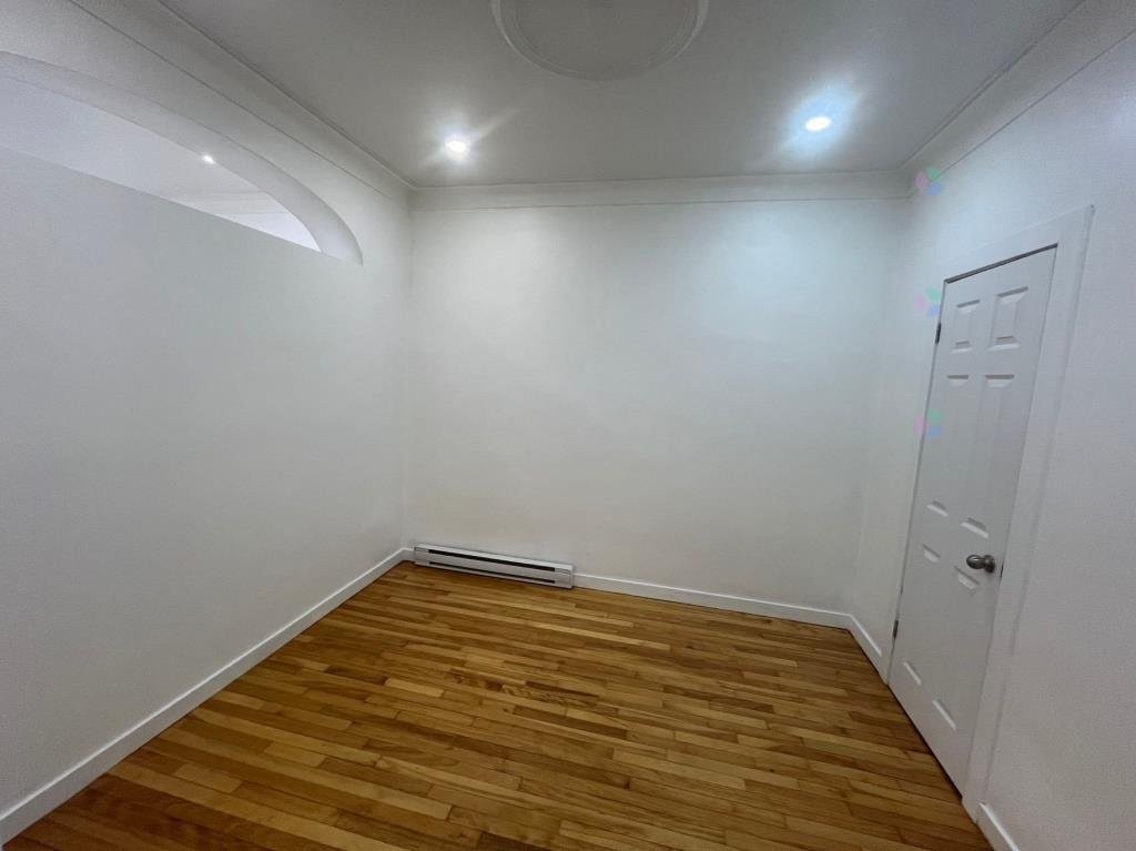 









5965


Rue Hamilton

,
Montréal (Le Sud-Ouest),




QC
H4E3C2

