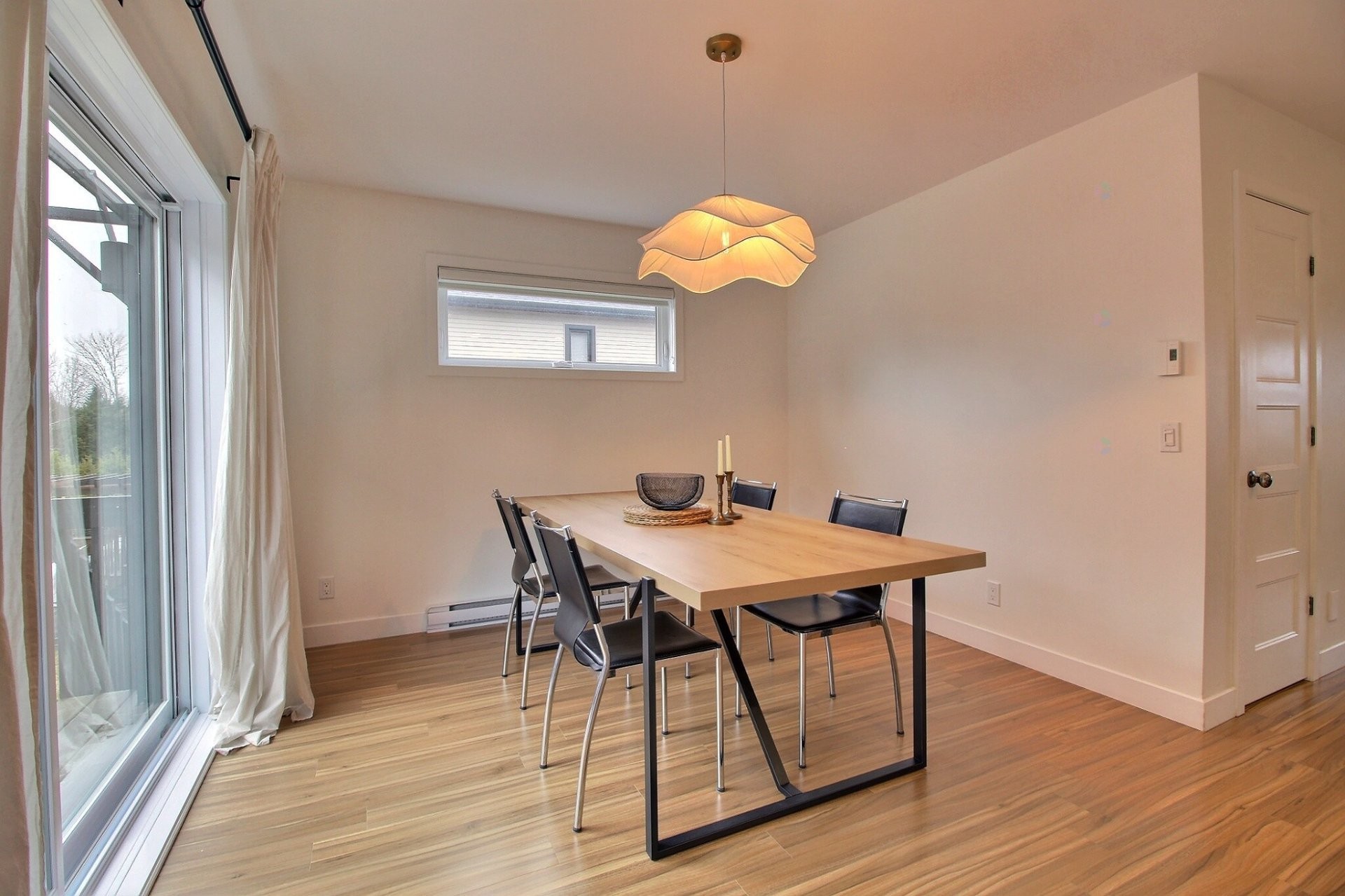 









1786


Rue des Pois-de-Senteur

,
Sherbrooke (Fleurimont),




QC
J1E0L7

