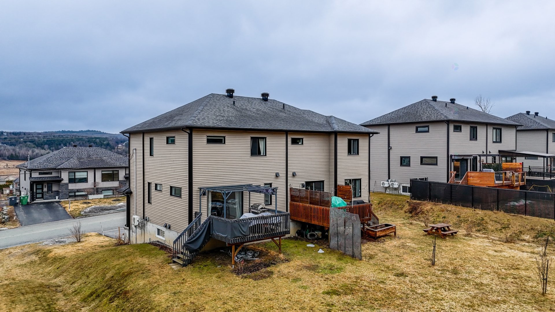 









1786


Rue des Pois-de-Senteur

,
Sherbrooke (Fleurimont),




QC
J1E0L7

