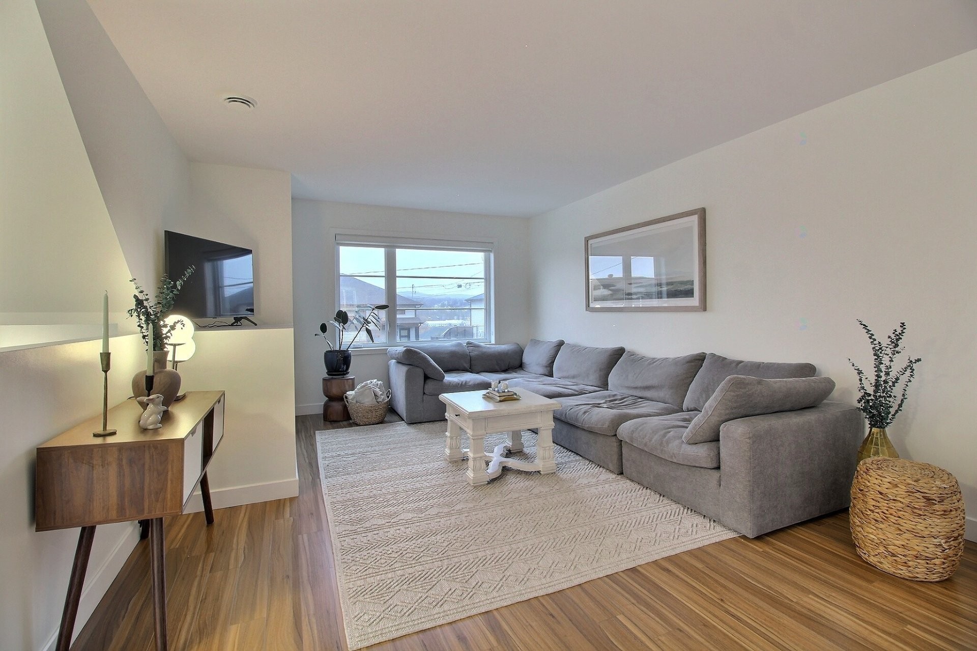 









1786


Rue des Pois-de-Senteur

,
Sherbrooke (Fleurimont),




QC
J1E0L7

