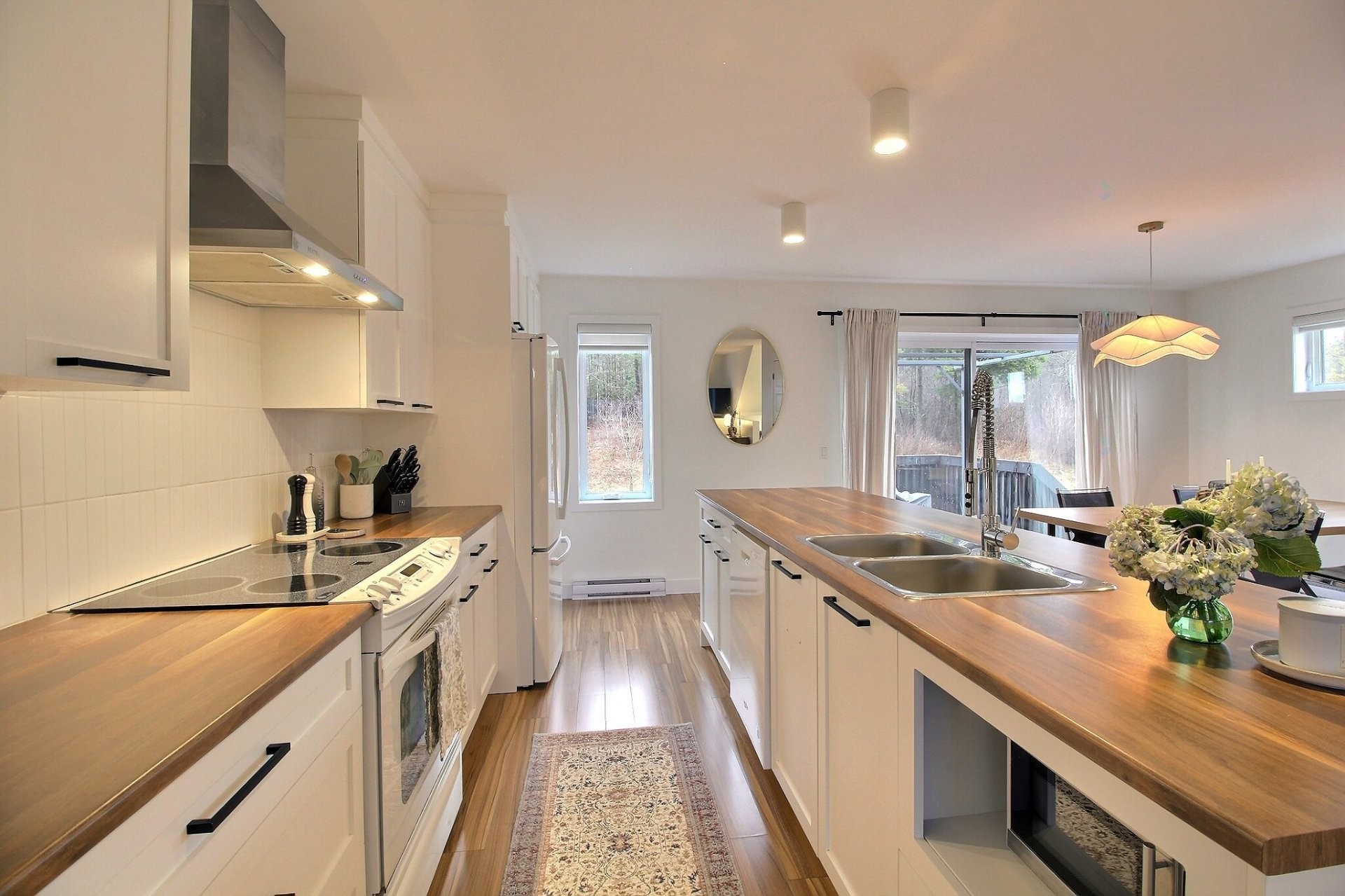 









1786


Rue des Pois-de-Senteur

,
Sherbrooke (Fleurimont),




QC
J1E0L7

