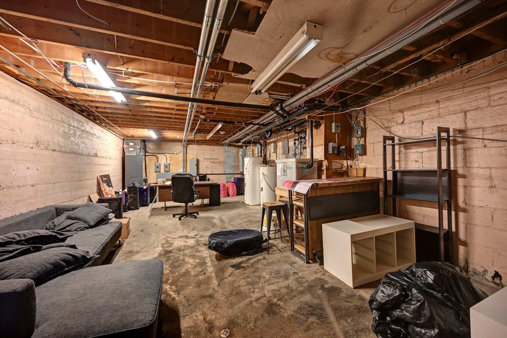 









1332


Rue Fleury E.

,
Montréal (Ahuntsic-Cartierville),




QC
H2C1R3

