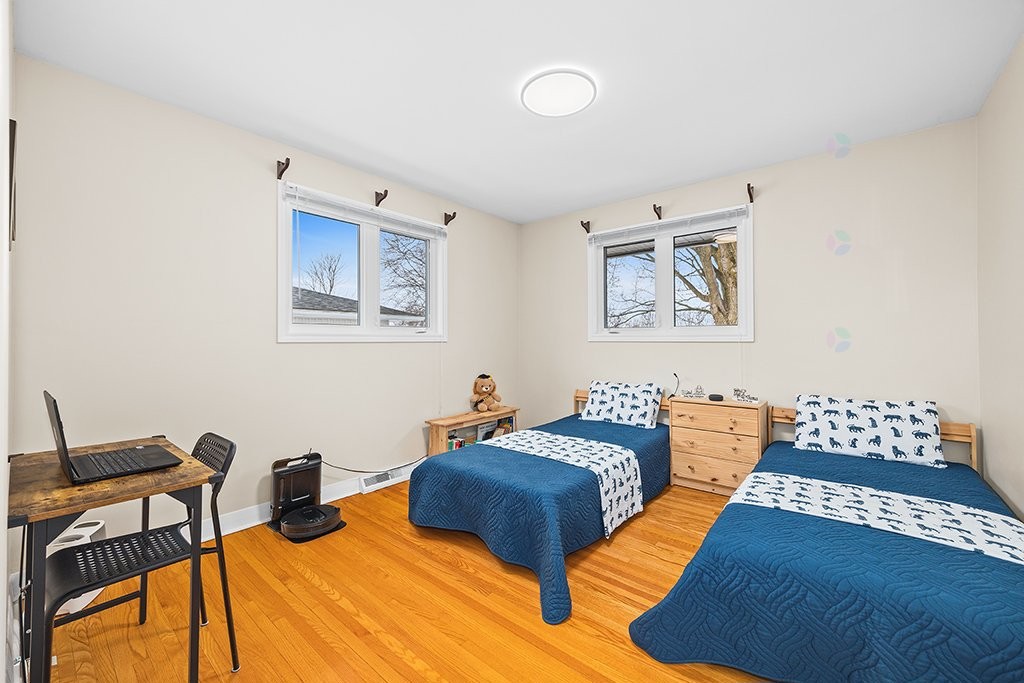 









766


Ch. John-Dale

,
Shawville,




QC
J0X2Y0

