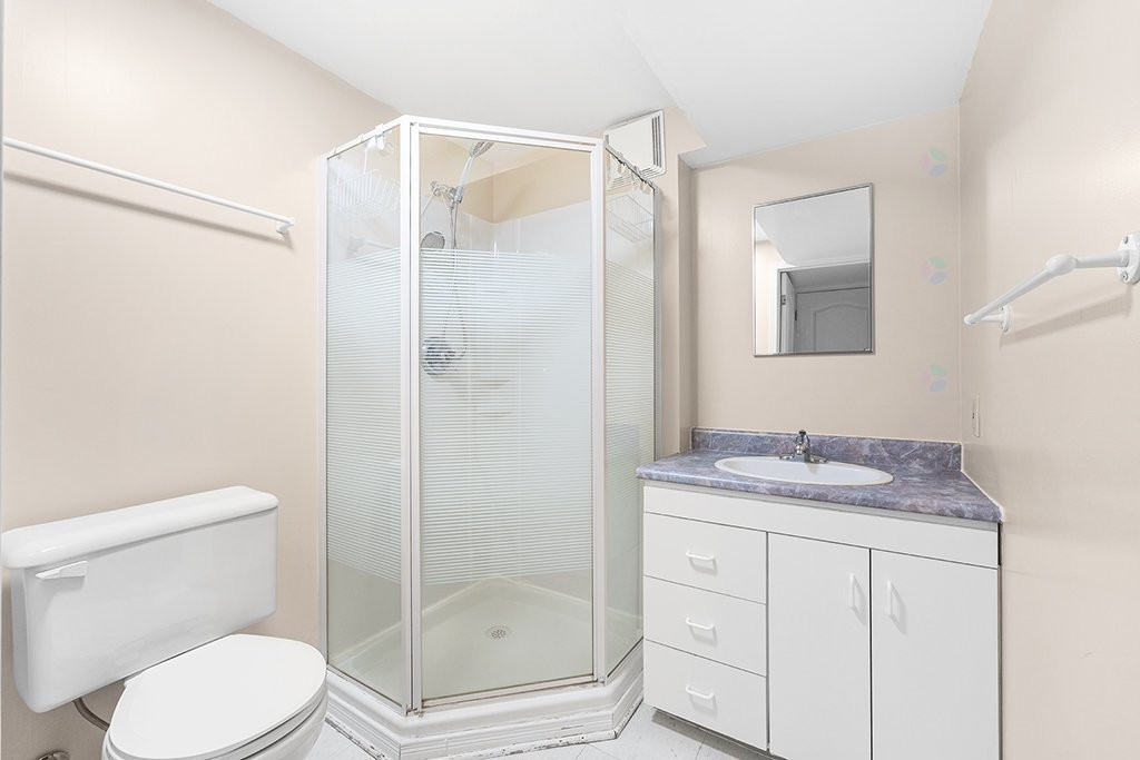 









766


Ch. John-Dale

,
Shawville,




QC
J0X2Y0

