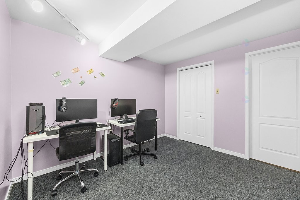 









766


Ch. John-Dale

,
Shawville,




QC
J0X2Y0

