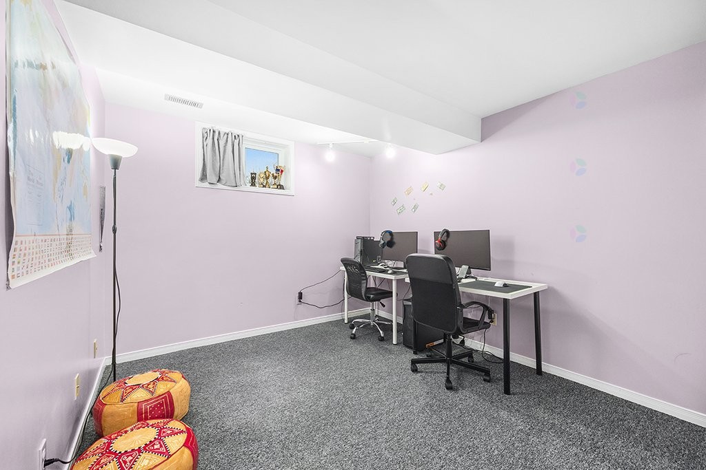 









766


Ch. John-Dale

,
Shawville,




QC
J0X2Y0

