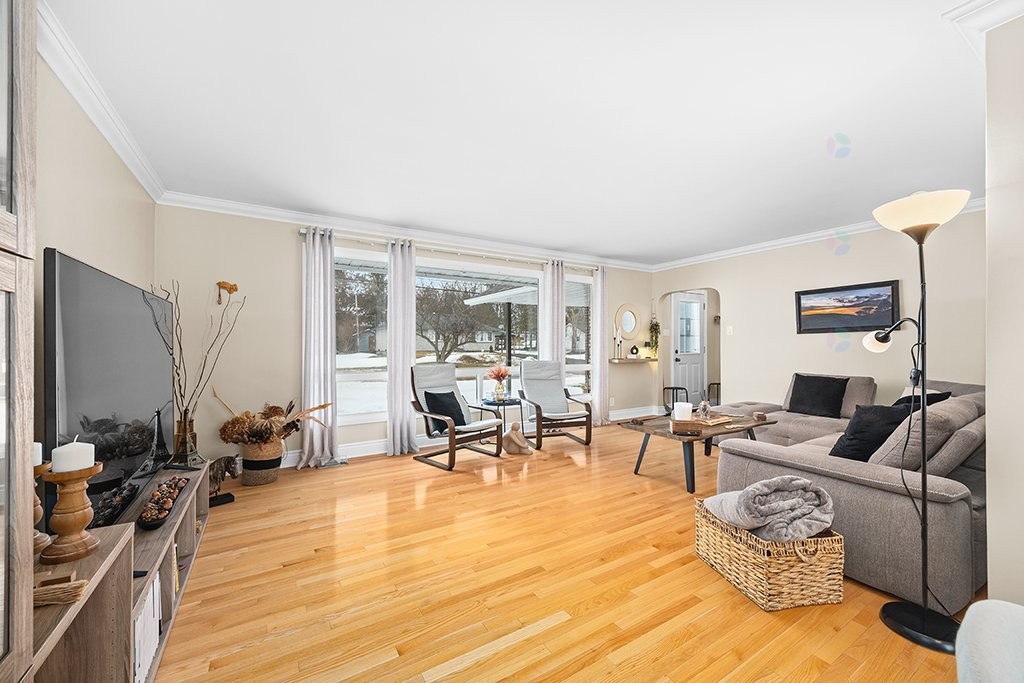 









766


Ch. John-Dale

,
Shawville,




QC
J0X2Y0

