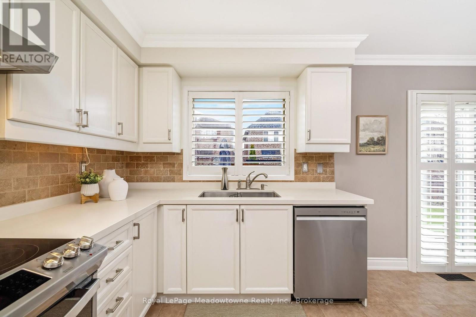 












487 HARTLEY BOULEVARD

,
Milton (CL Clarke),




Ontario
L9T6K9

