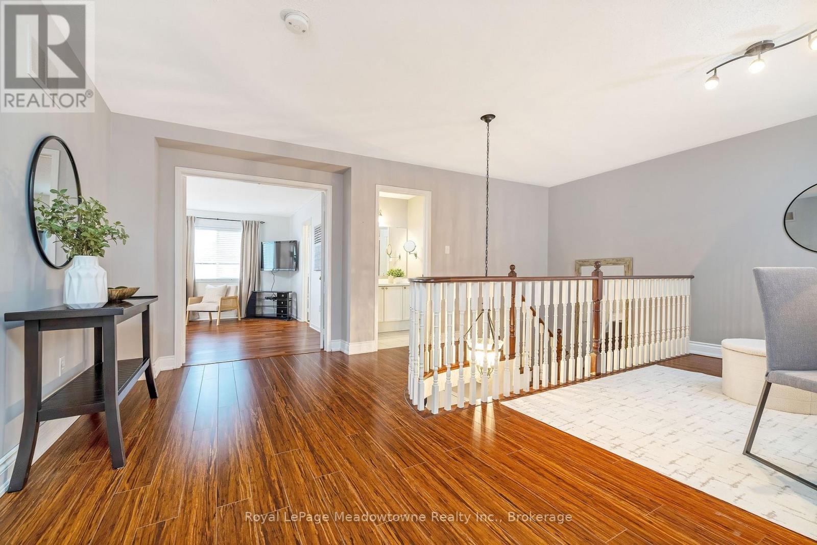 












487 HARTLEY BOULEVARD

,
Milton (CL Clarke),




Ontario
L9T6K9

