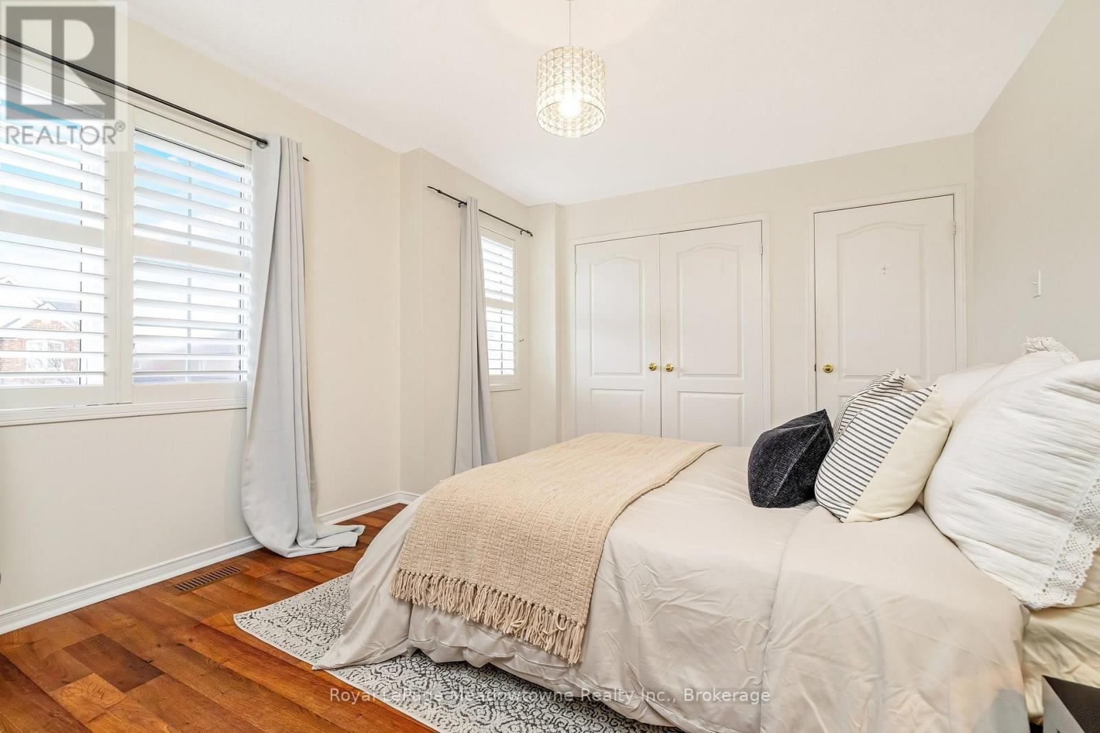 












487 HARTLEY BOULEVARD

,
Milton (CL Clarke),




Ontario
L9T6K9

