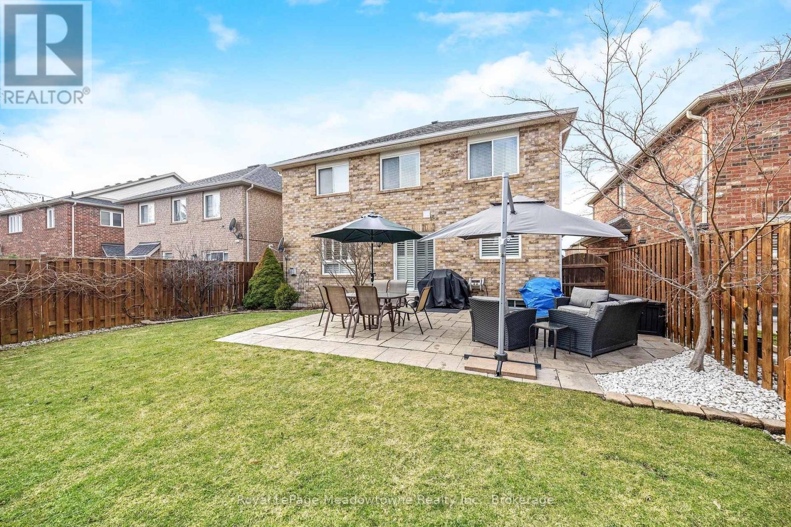 












487 HARTLEY BOULEVARD

,
Milton (CL Clarke),




Ontario
L9T6K9

