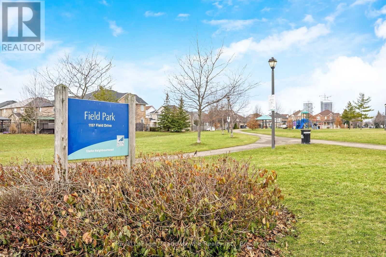 












487 HARTLEY BOULEVARD

,
Milton (CL Clarke),




Ontario
L9T6K9

