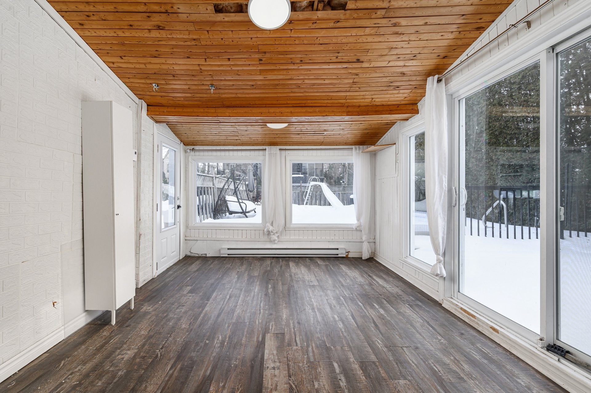 









1370


Ch. du Lac-St-Louis

,
Léry,




QC
J6N1B1

