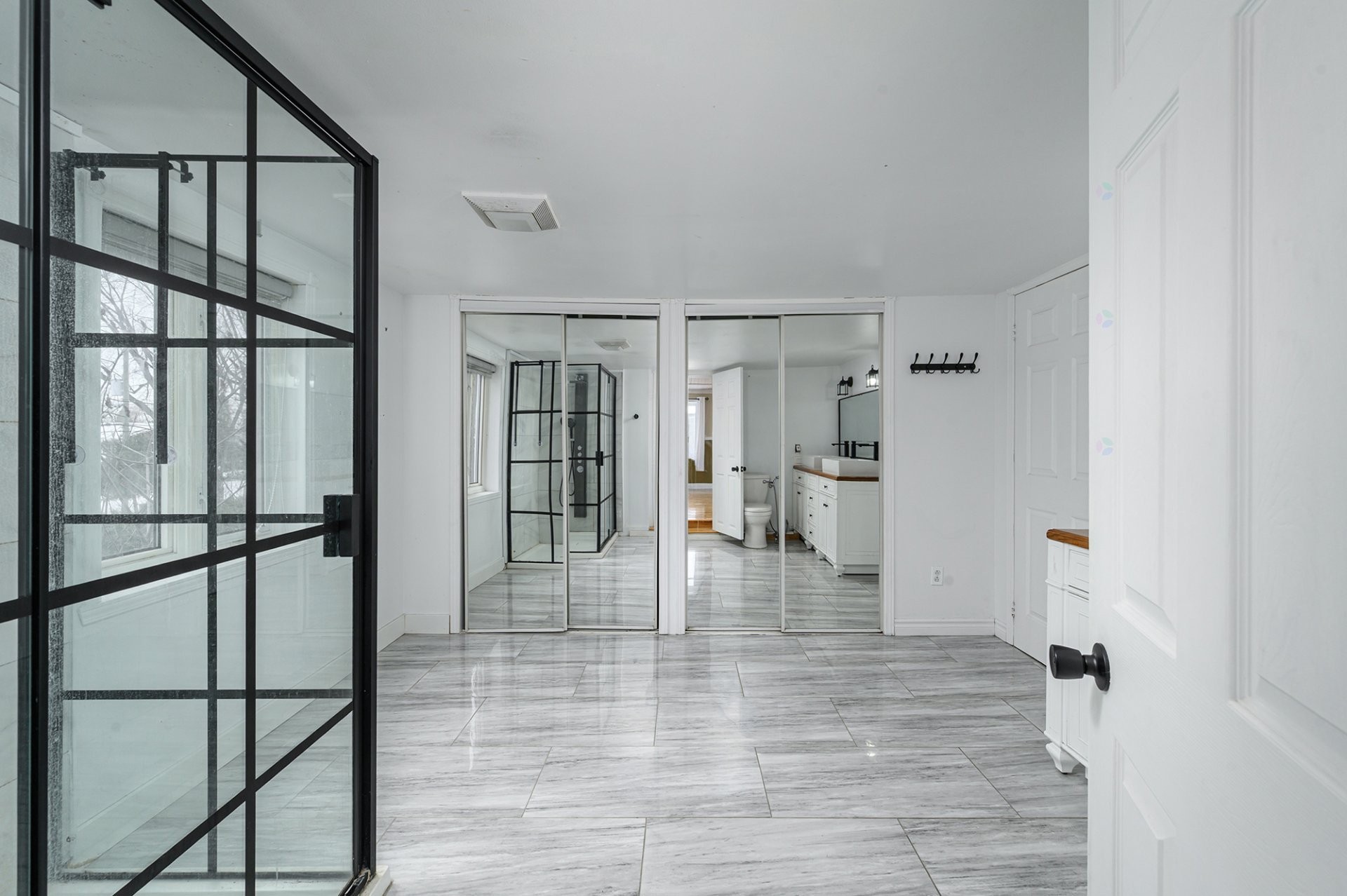 









1370


Ch. du Lac-St-Louis

,
Léry,




QC
J6N1B1

