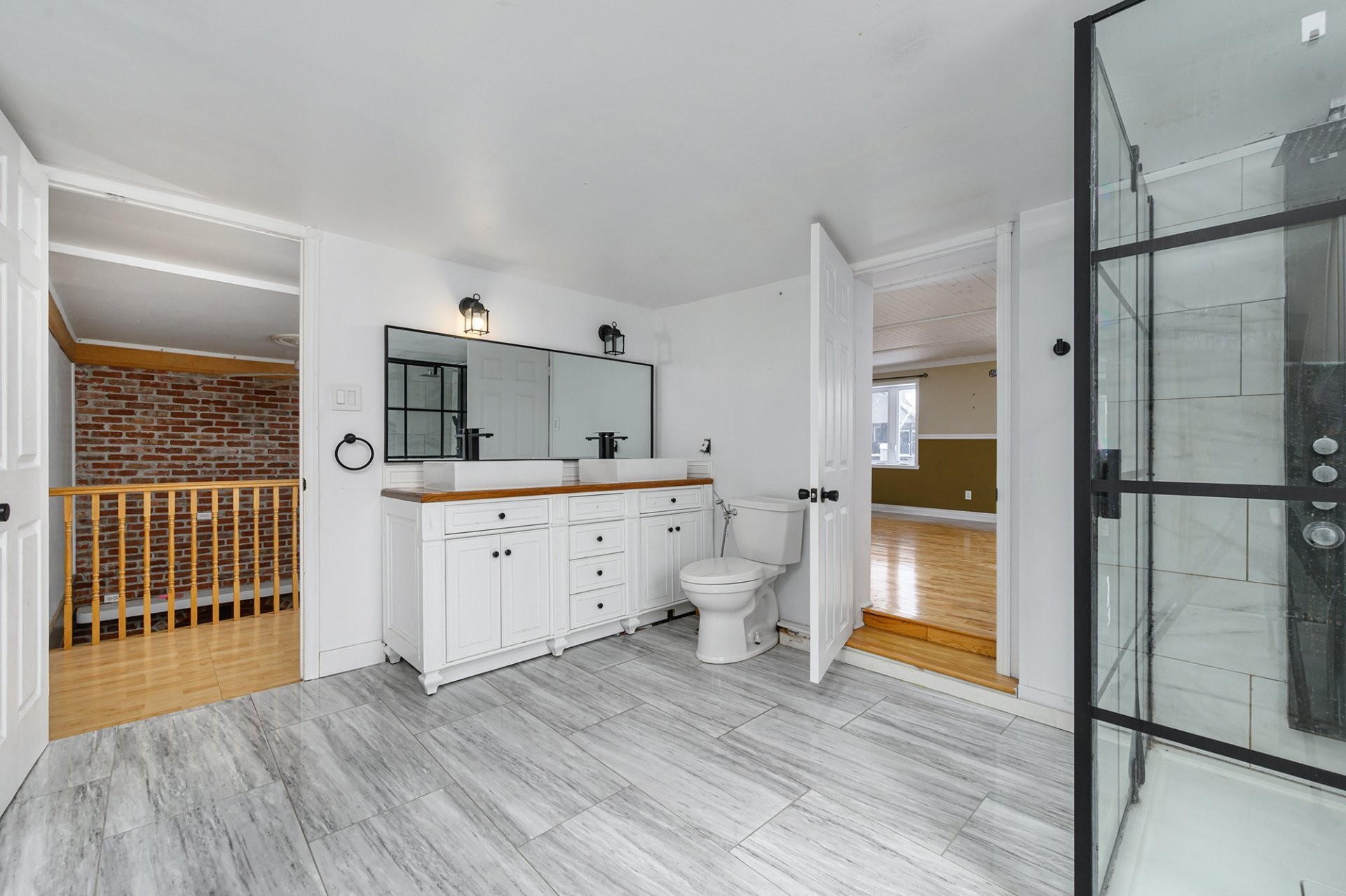 









1370


Ch. du Lac-St-Louis

,
Léry,




QC
J6N1B1

