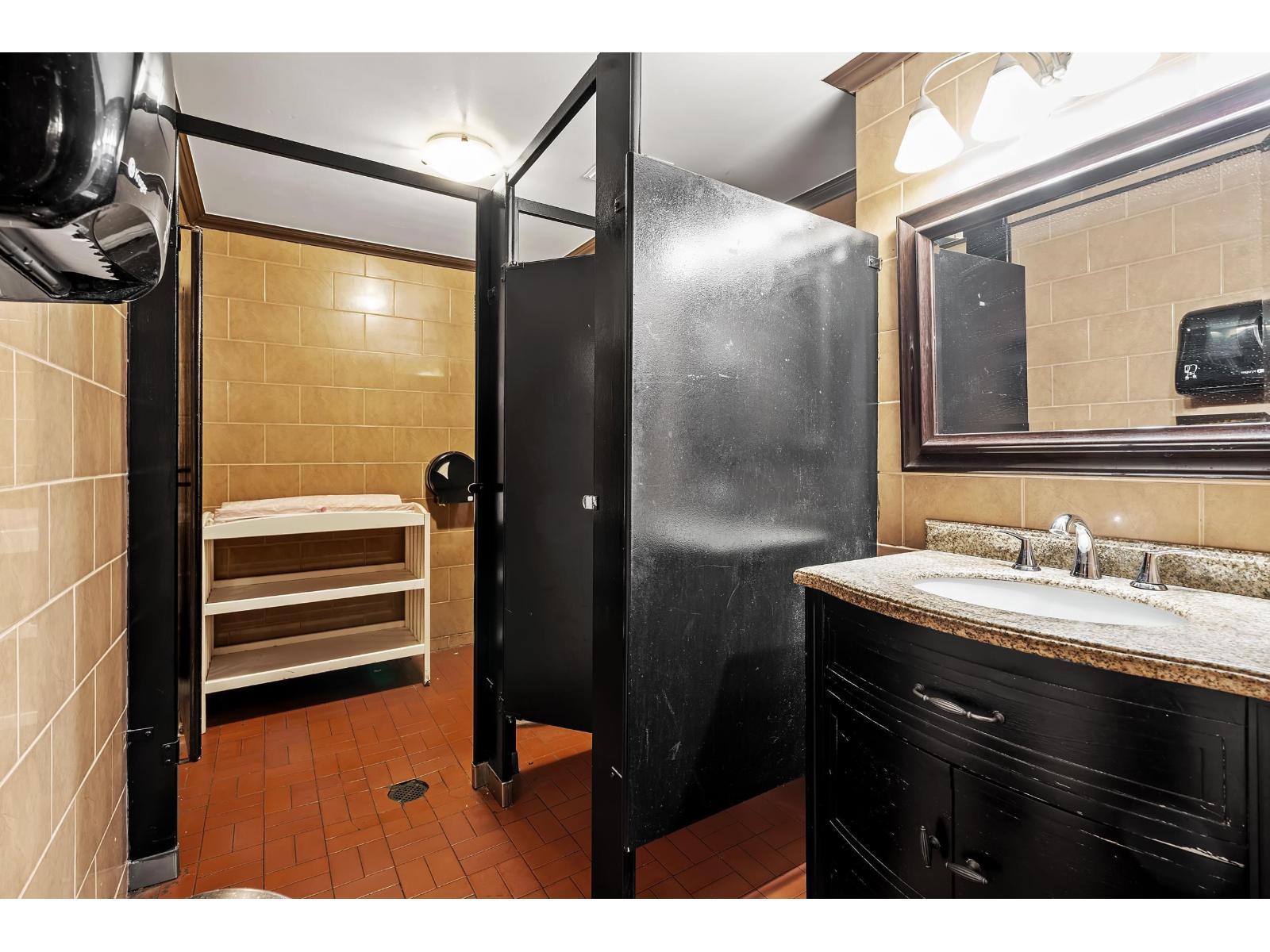 












20511 DOUGLAS CRESCENT

,
Langley,




British Columbia
V3A4B6

