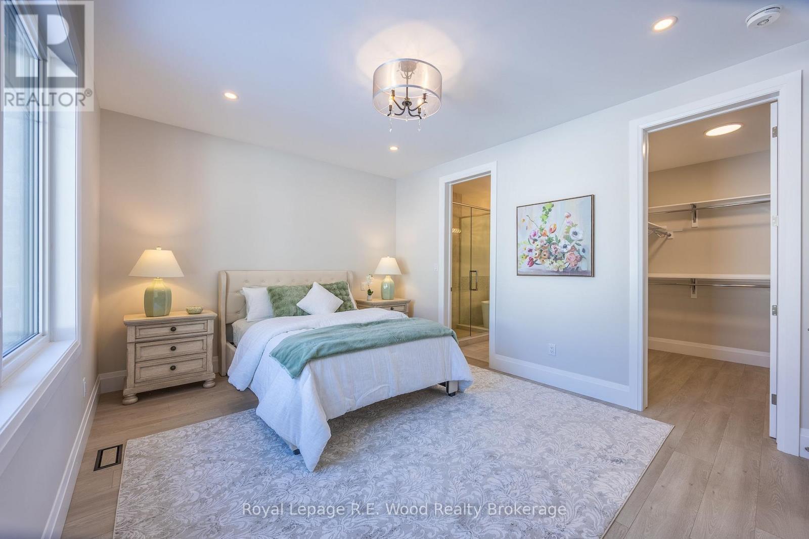 












11 GREENHILL DRIVE

,
Tillsonburg,




Ontario
N4G0L4

