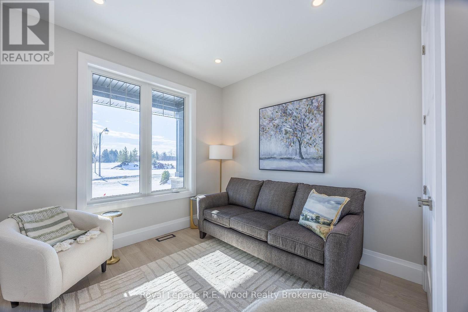 












11 GREENHILL DRIVE

,
Tillsonburg,




Ontario
N4G0L4

