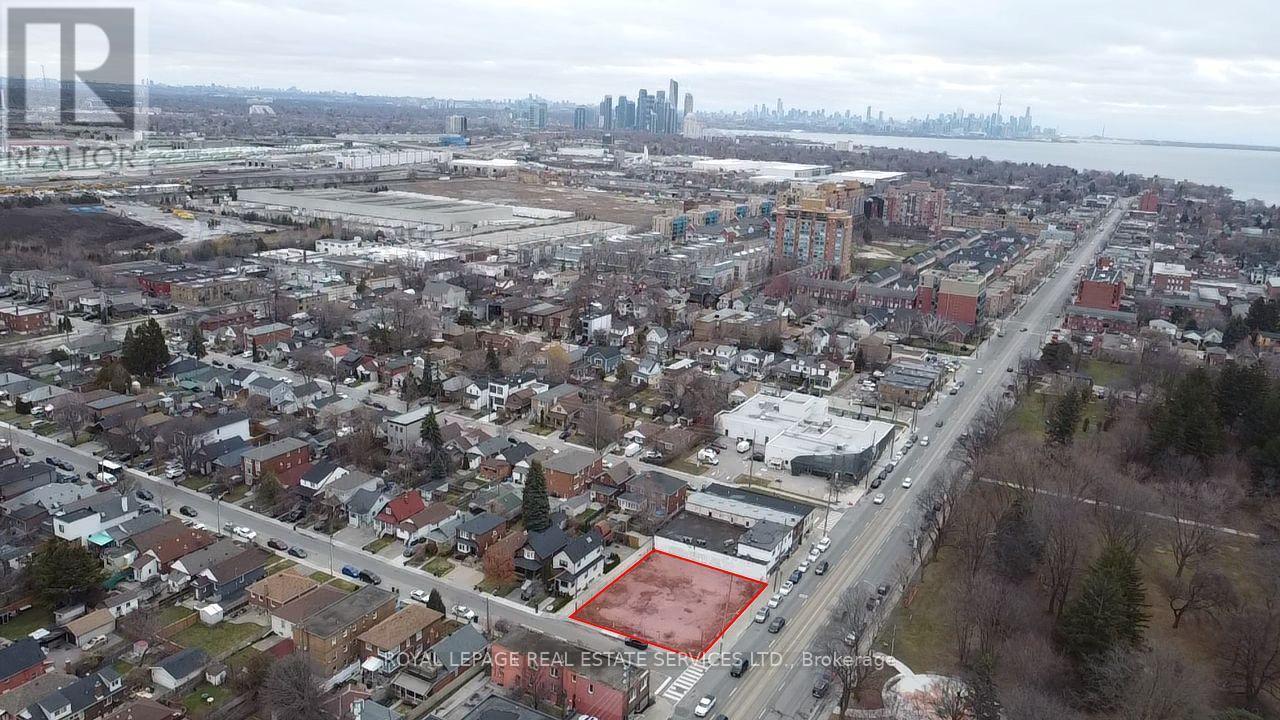 












3142 LAKE SHORE BOULEVARD W

,
Toronto,







Ontario
M8V1L4

