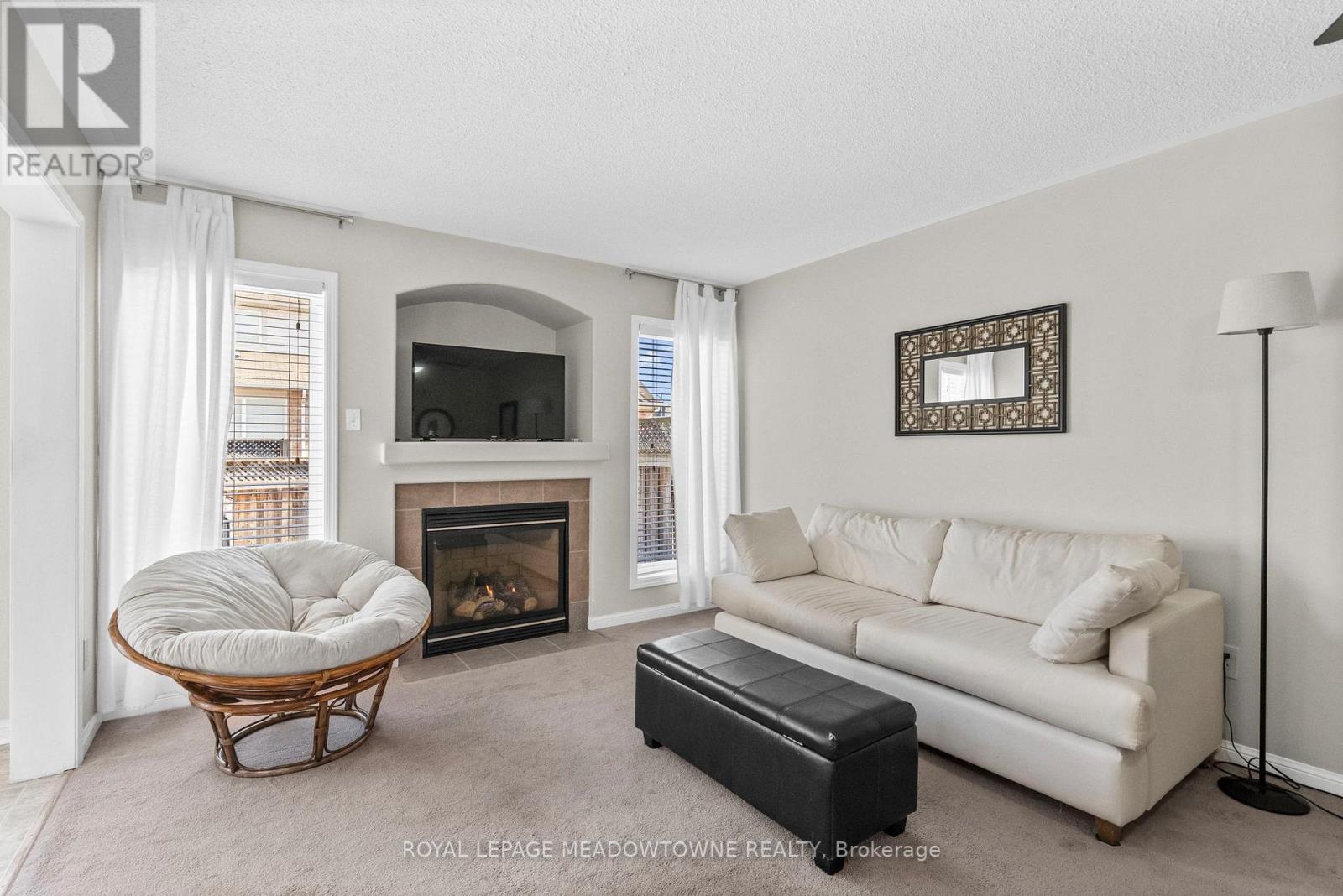 












862 STARK CIRCLE

,
Milton,




Ontario
L9T6Y7

