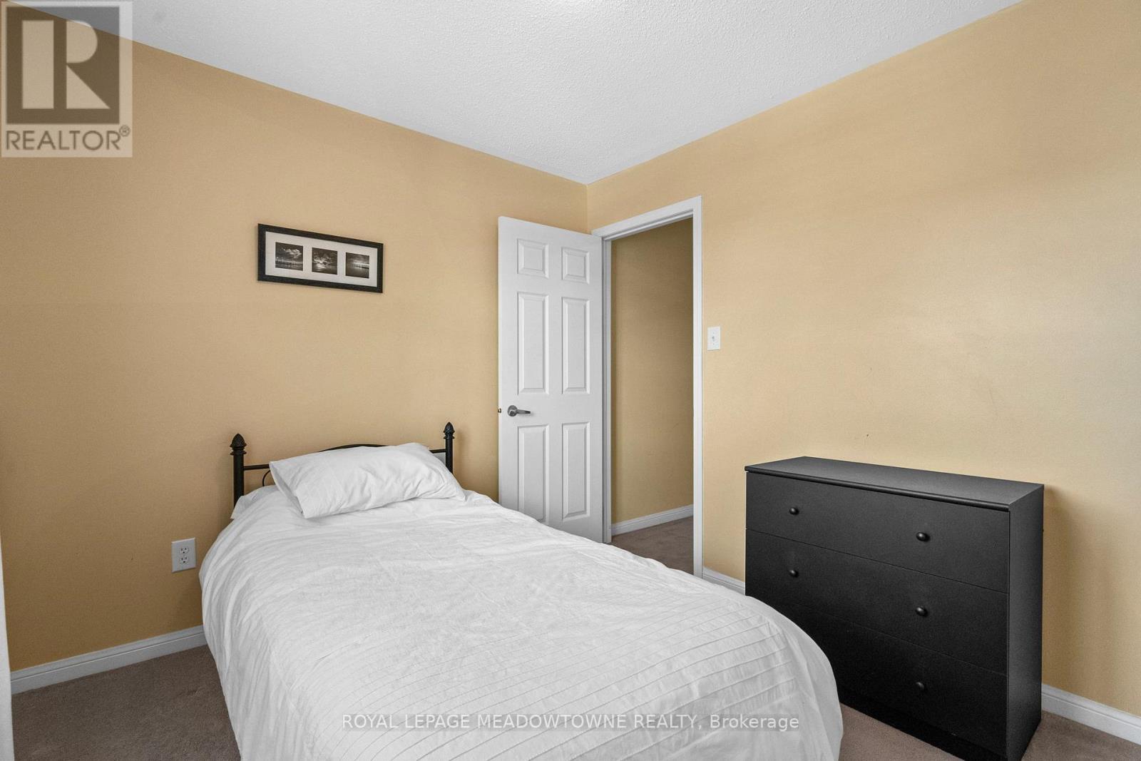












862 STARK CIRCLE

,
Milton,




Ontario
L9T6Y7

