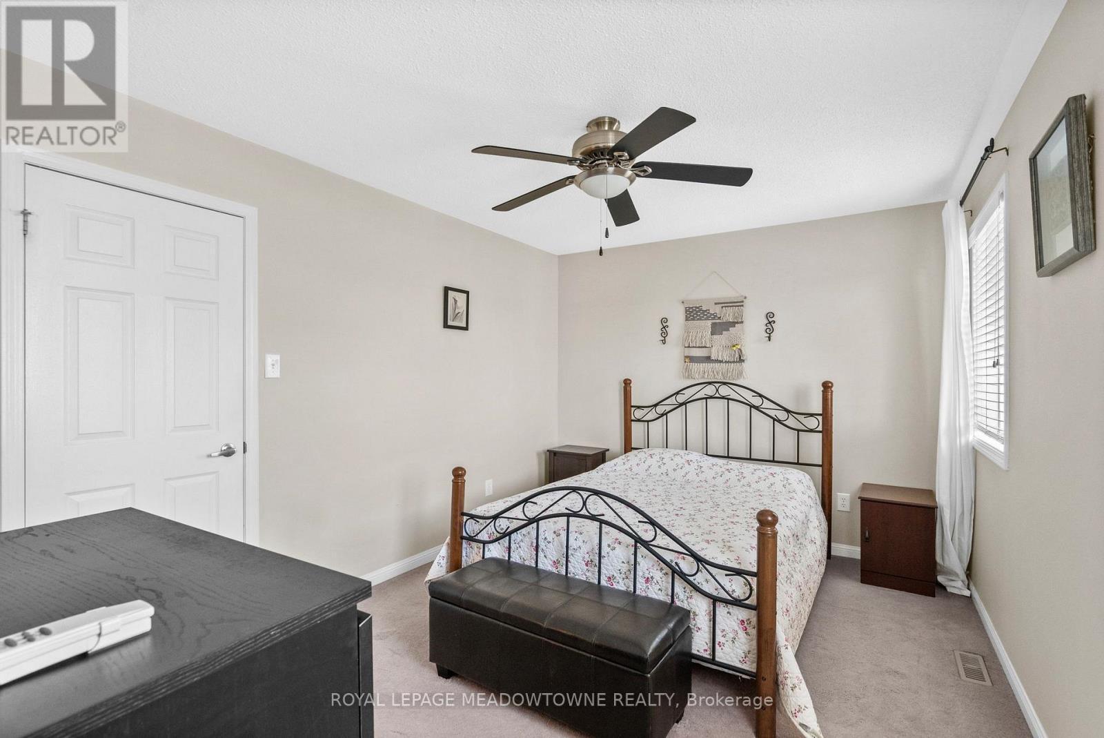 












862 STARK CIRCLE

,
Milton,




Ontario
L9T6Y7

