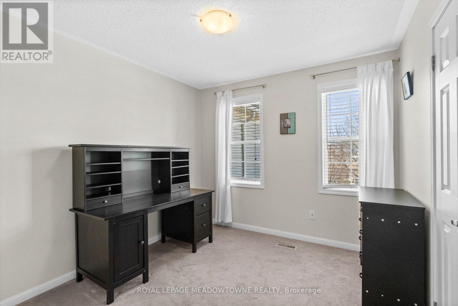 












862 STARK CIRCLE

,
Milton,




Ontario
L9T6Y7

