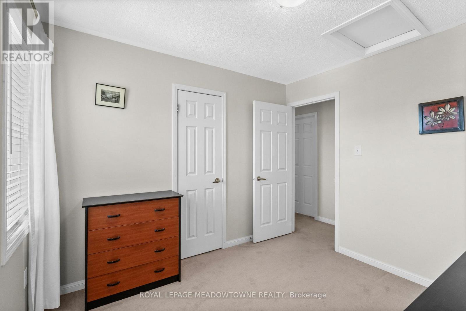 












862 STARK CIRCLE

,
Milton,




Ontario
L9T6Y7

