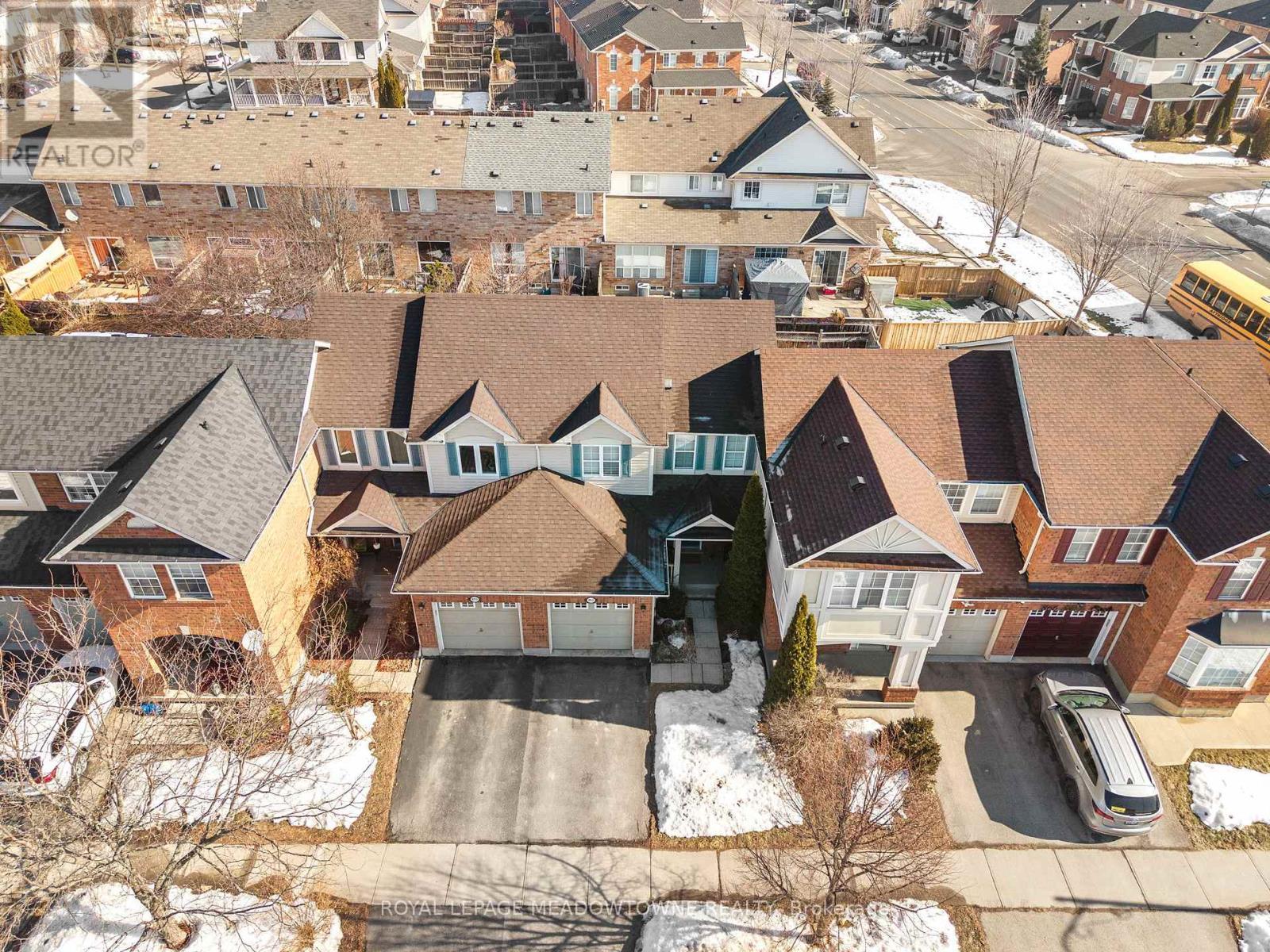 












862 STARK CIRCLE

,
Milton,




Ontario
L9T6Y7


