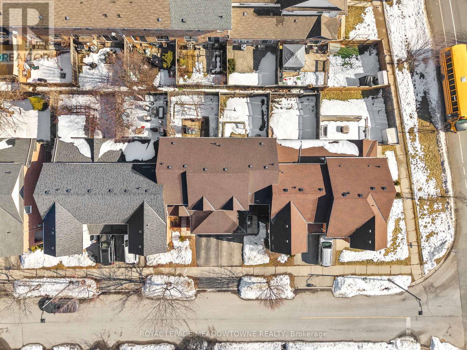












862 STARK CIRCLE

,
Milton,




Ontario
L9T6Y7

