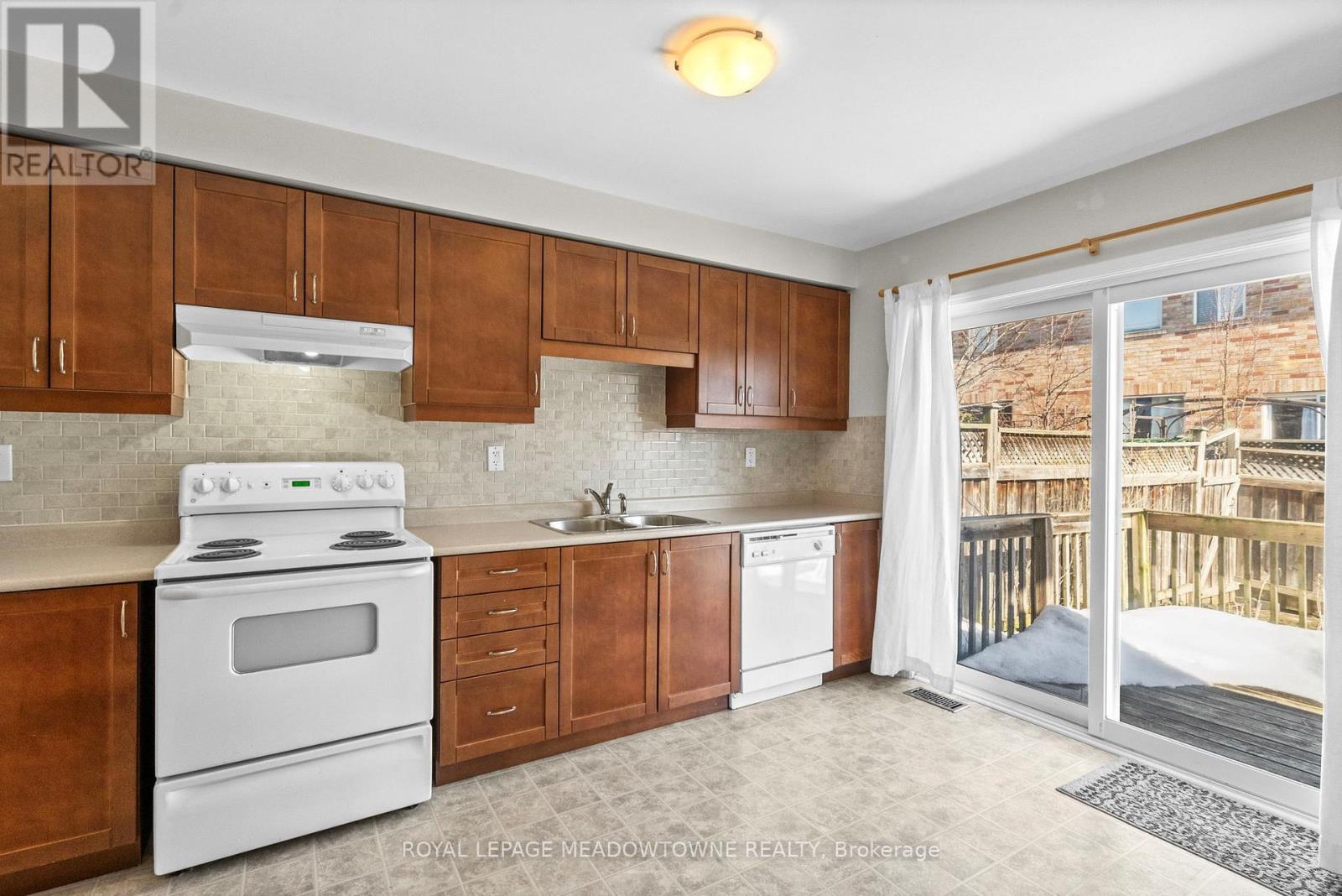 












862 STARK CIRCLE

,
Milton,




Ontario
L9T6Y7

