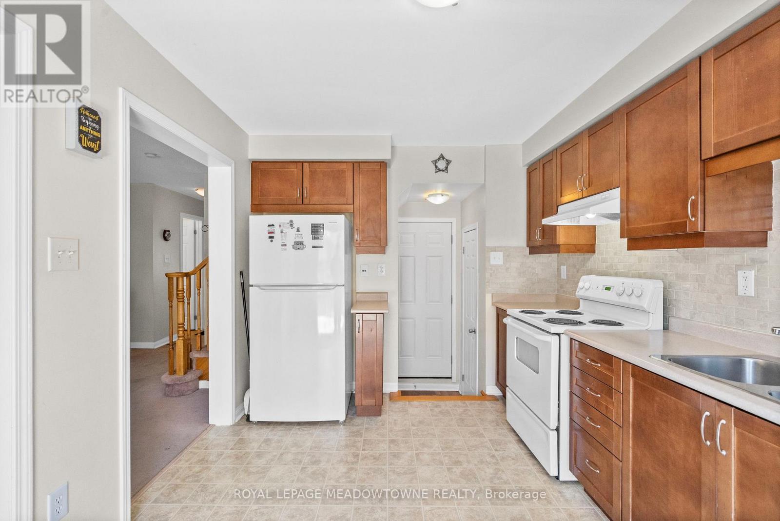 












862 STARK CIRCLE

,
Milton,




Ontario
L9T6Y7

