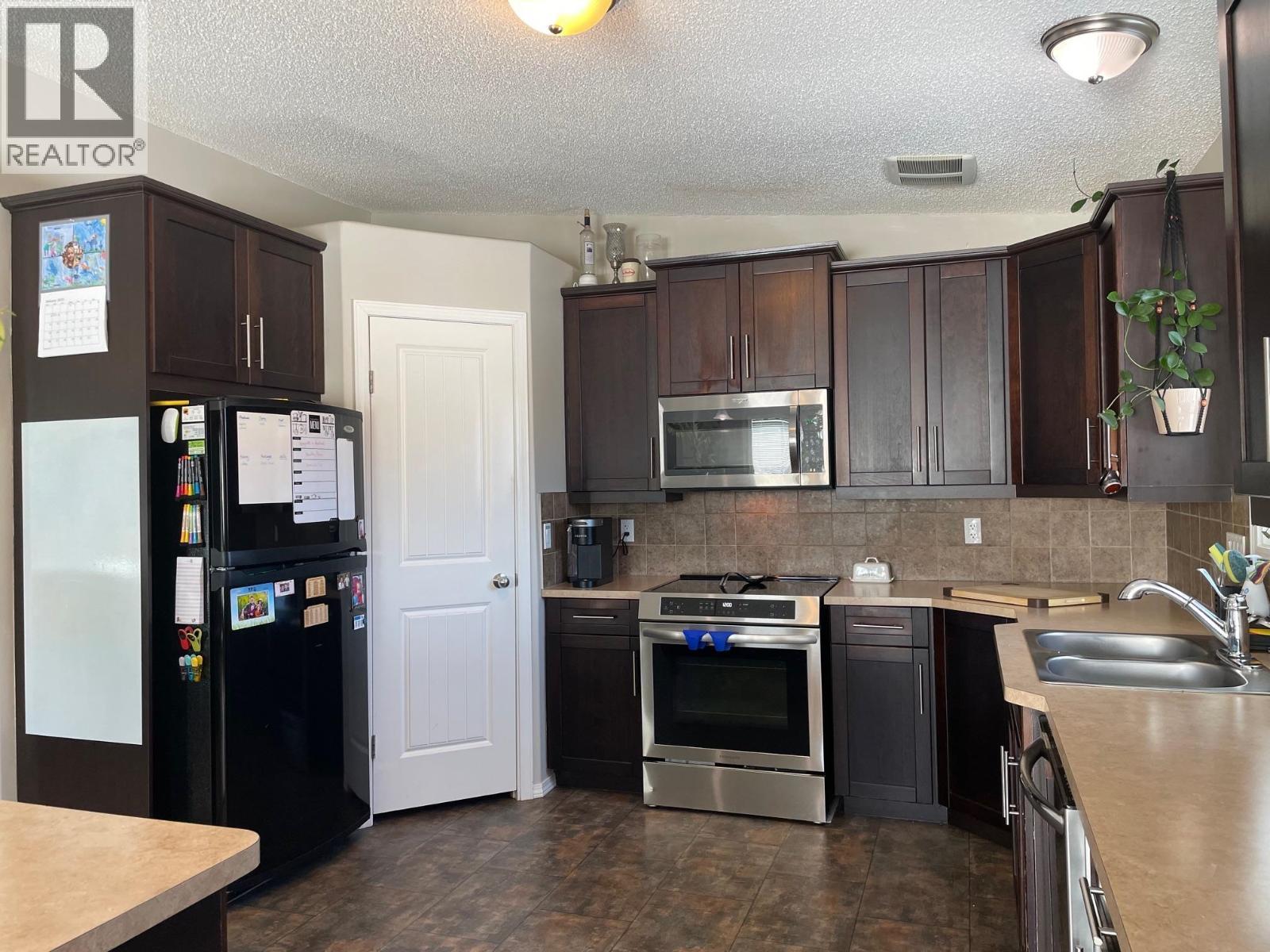 












34 PEBBLE DRIVE

,
Fort Nelson,




British Columbia
V0C1R0

