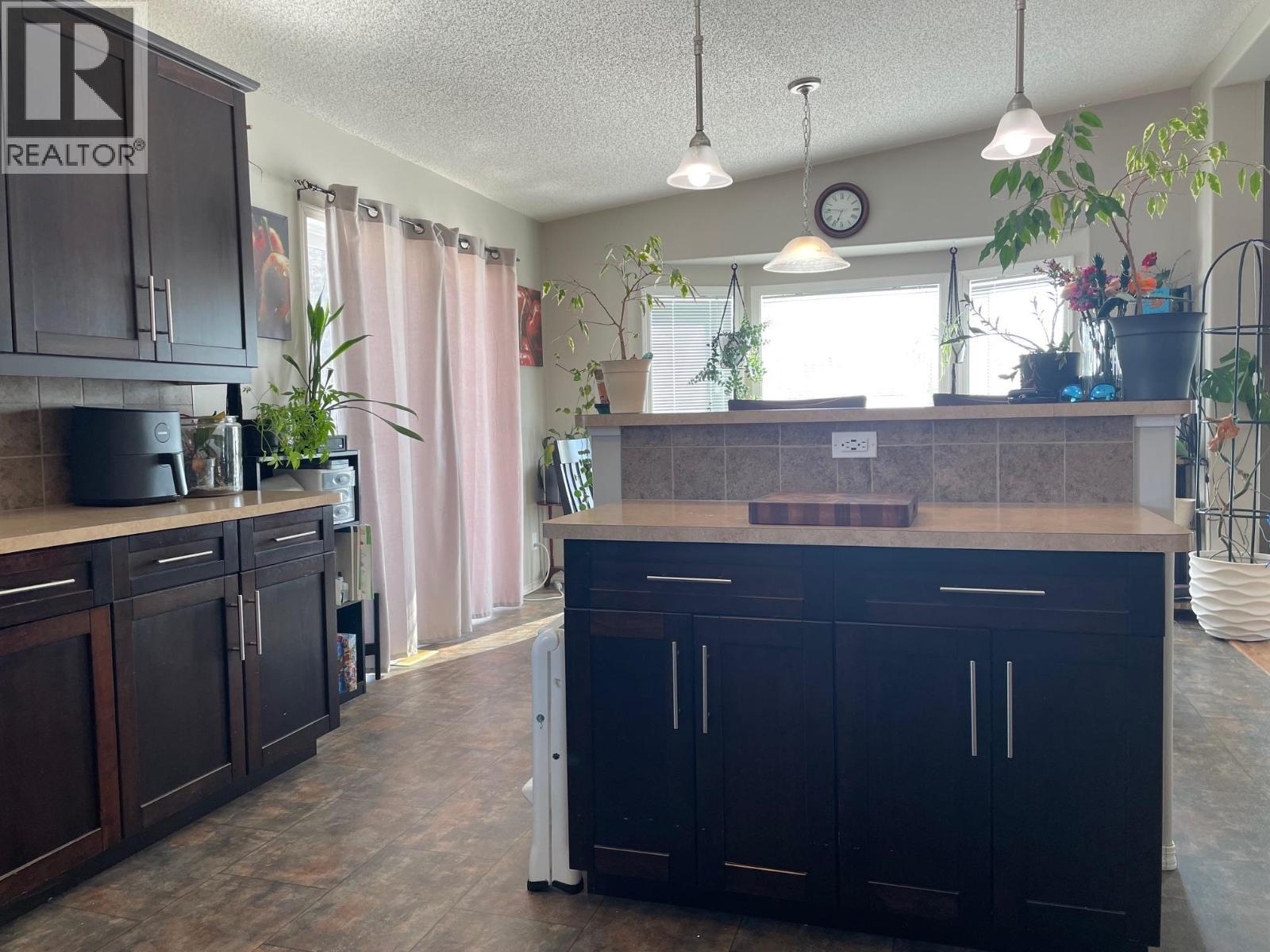 












34 PEBBLE DRIVE

,
Fort Nelson,




British Columbia
V0C1R0

