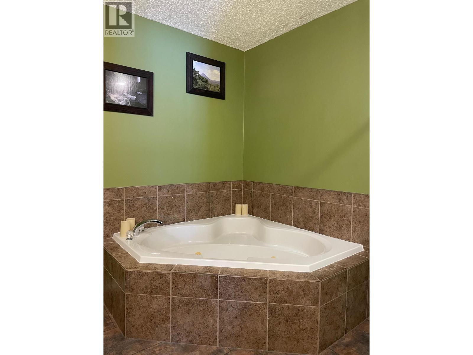 












34 PEBBLE DRIVE

,
Fort Nelson,




British Columbia
V0C1R0

