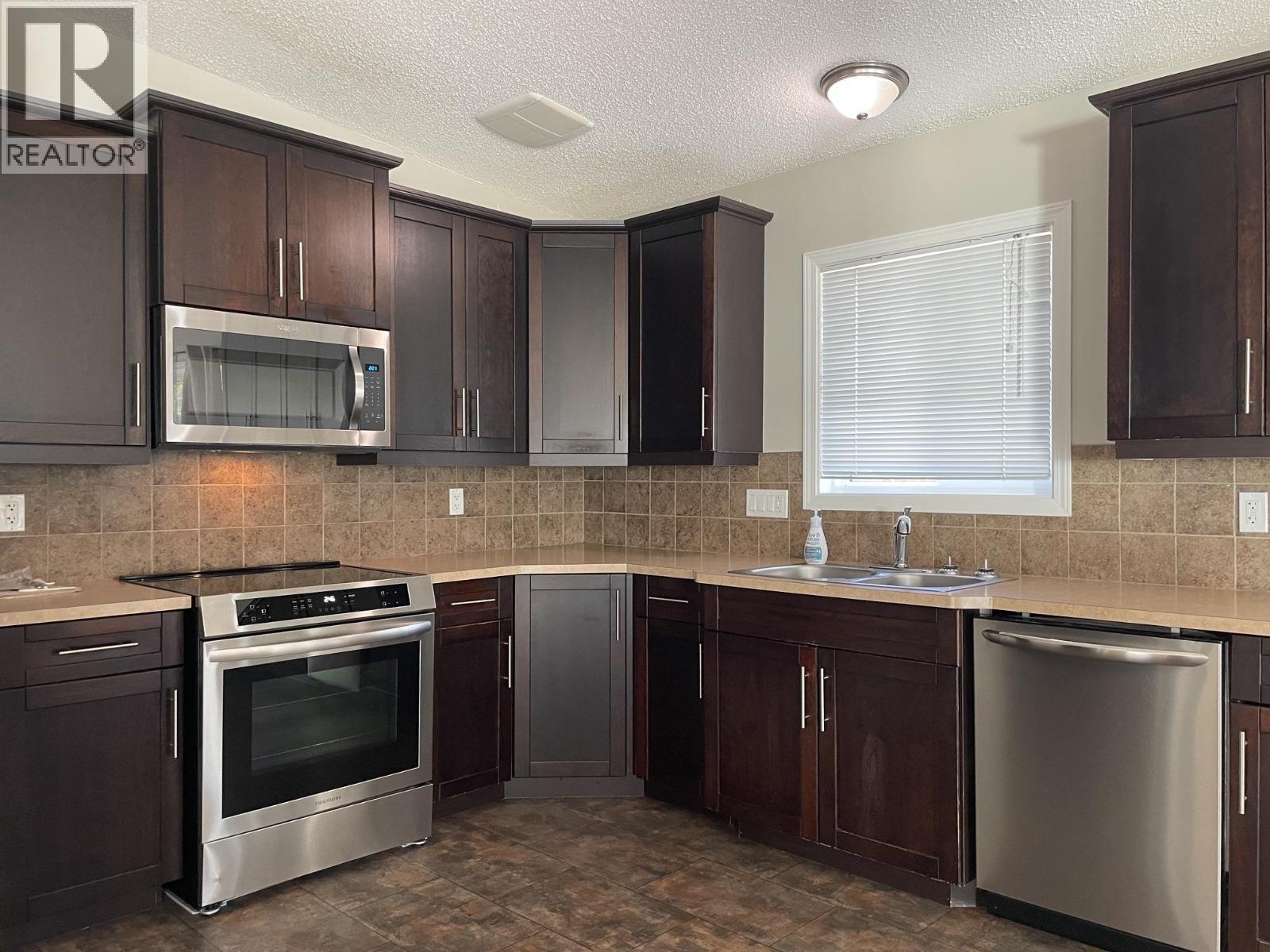












34 PEBBLE DRIVE

,
Fort Nelson,




British Columbia
V0C1R0

