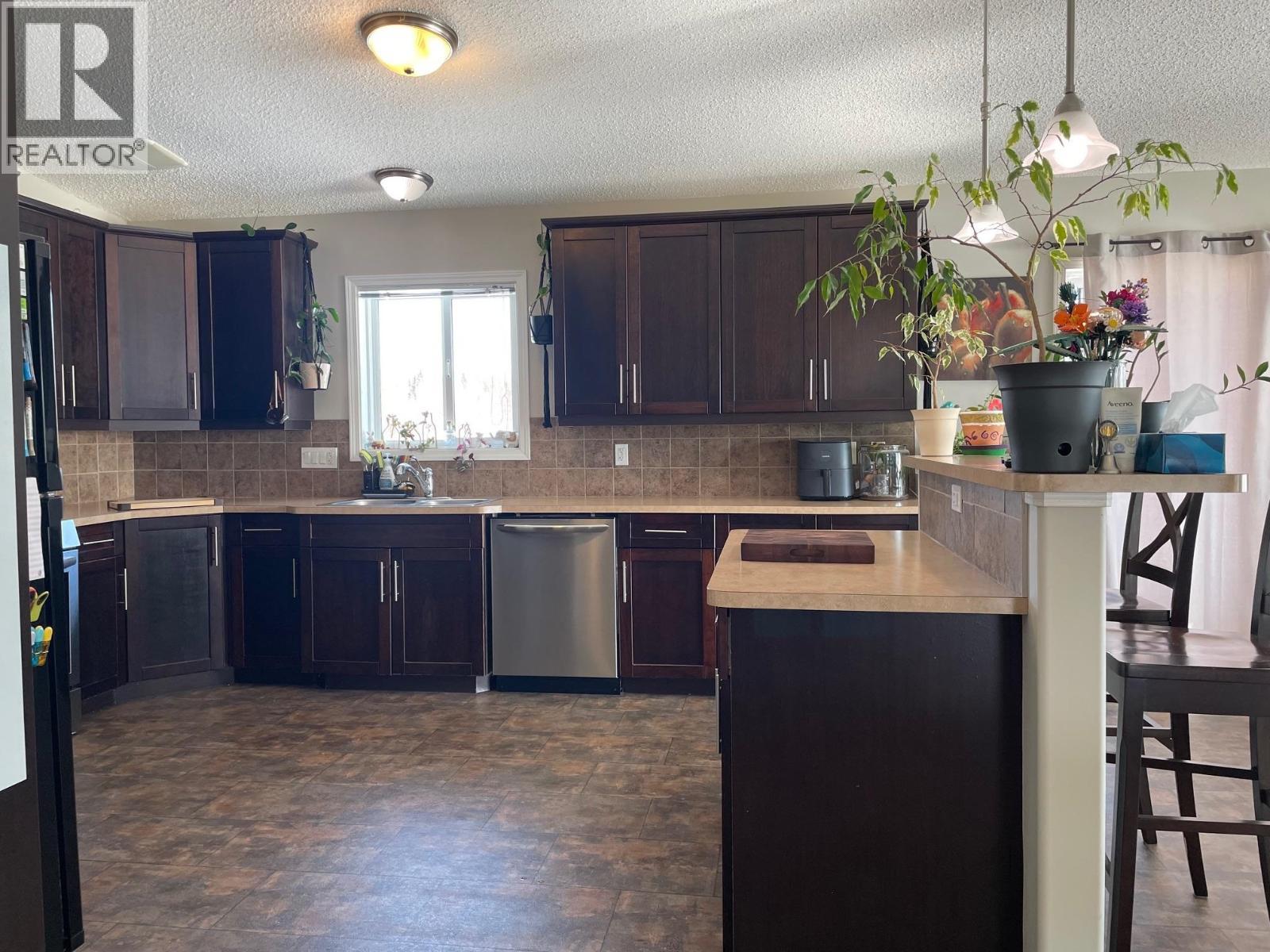 












34 PEBBLE DRIVE

,
Fort Nelson,




British Columbia
V0C1R0


