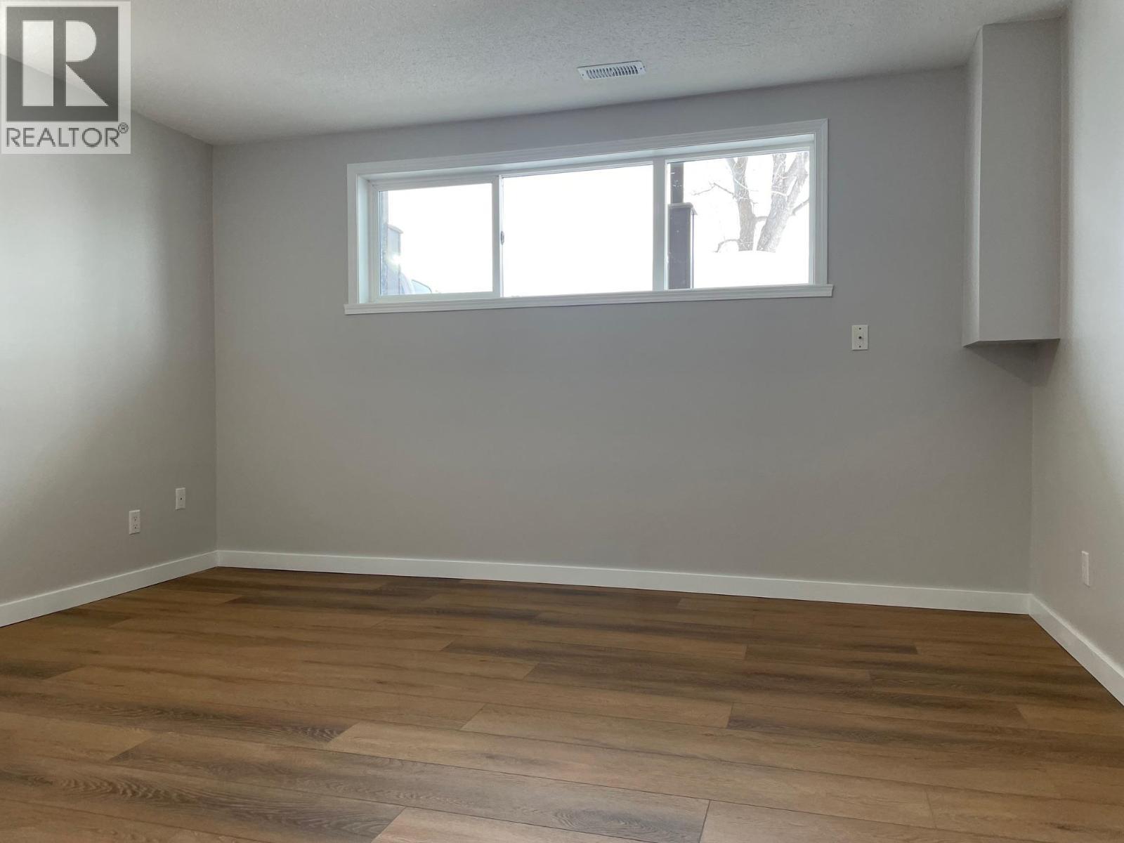 












3924 E 53 AVENUE

,
Fort Nelson,




British Columbia
V0C1R0

