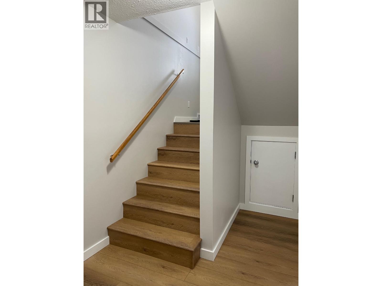












3924 E 53 AVENUE

,
Fort Nelson,




British Columbia
V0C1R0

